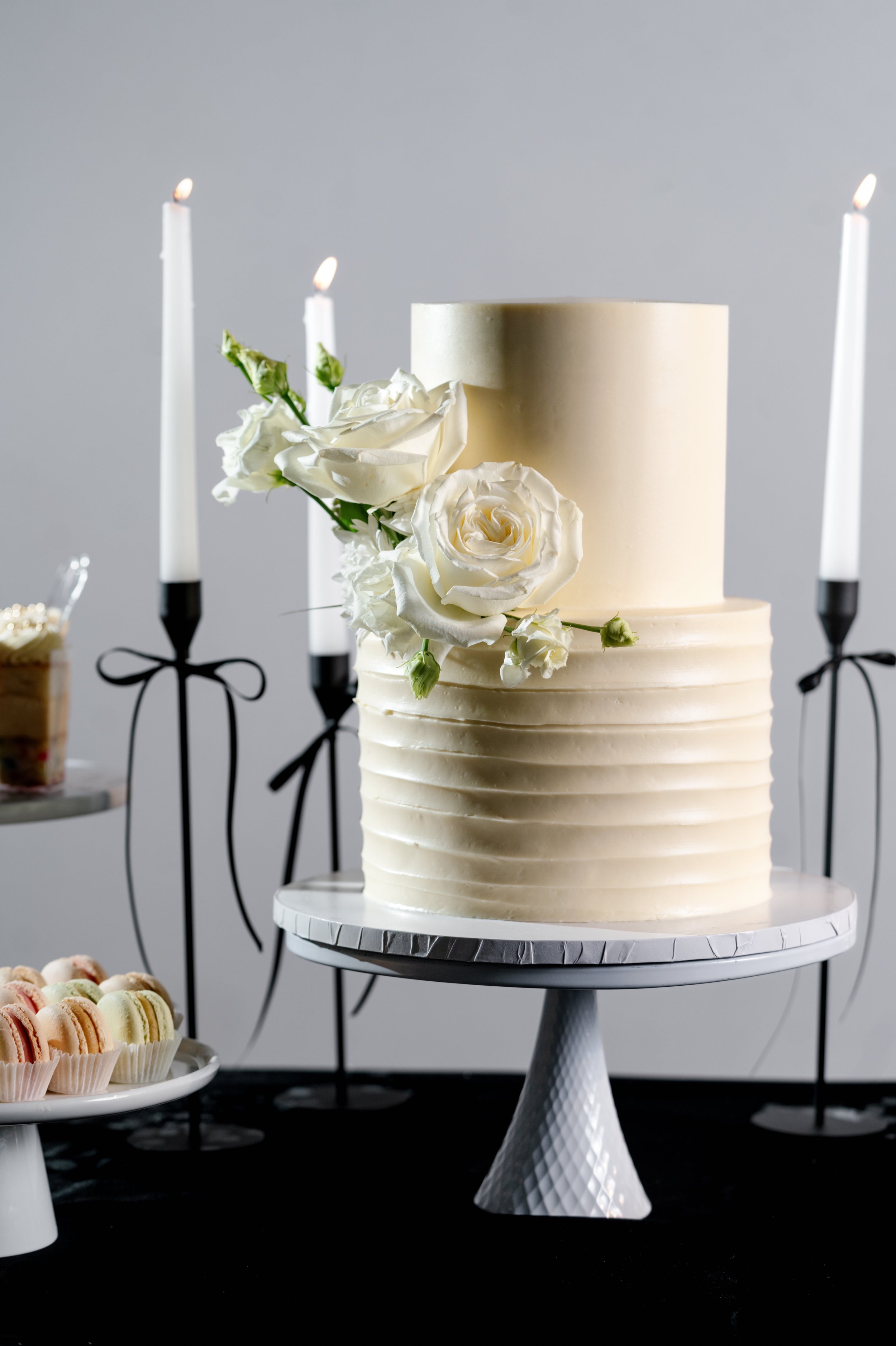 ECBG Cake Studio Custom Chicago Bakery Cakes White Wedding 1.jpg