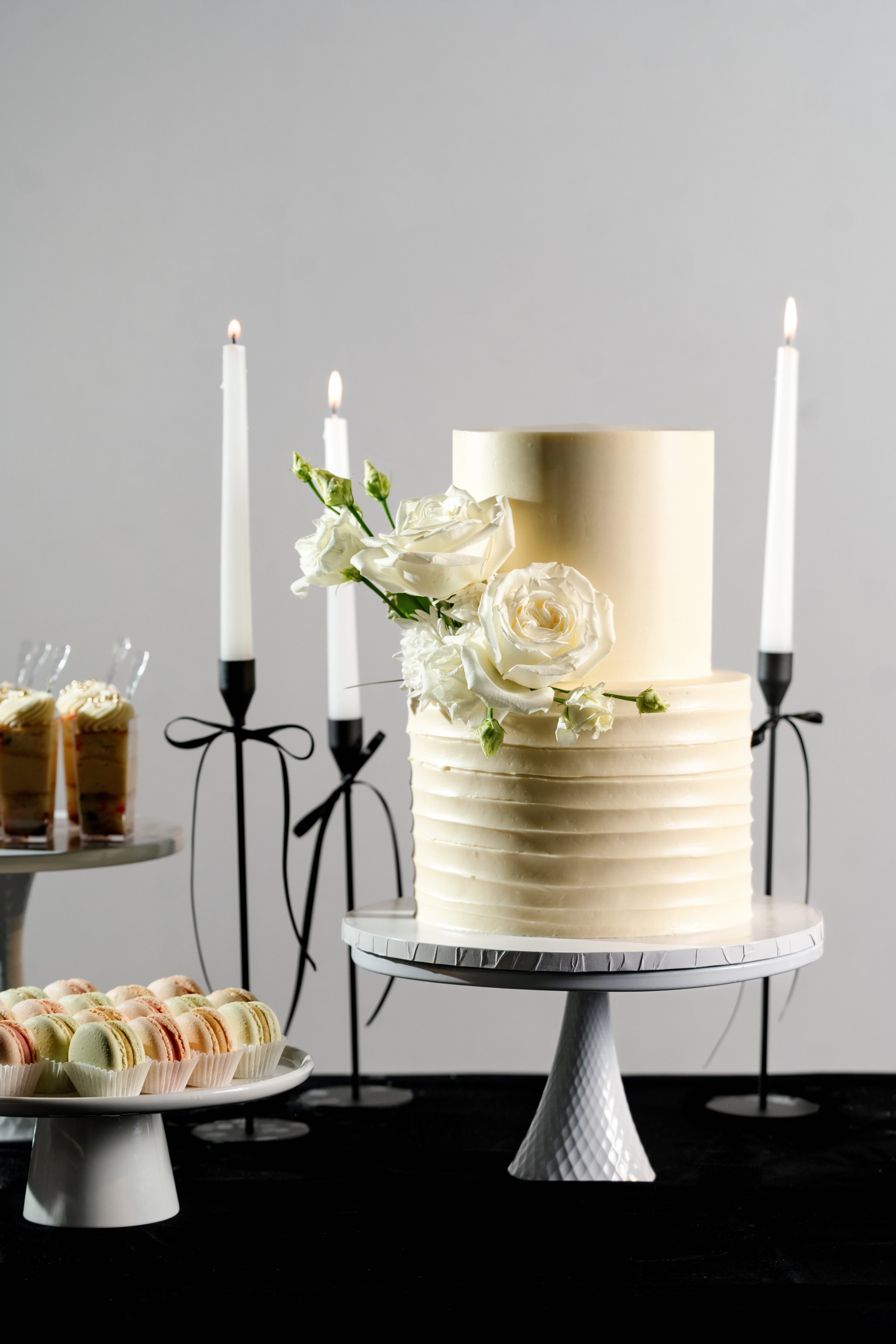 ECBG Cake Studio Custom Chicago Bakery Cakes White Wedding 5.jpg