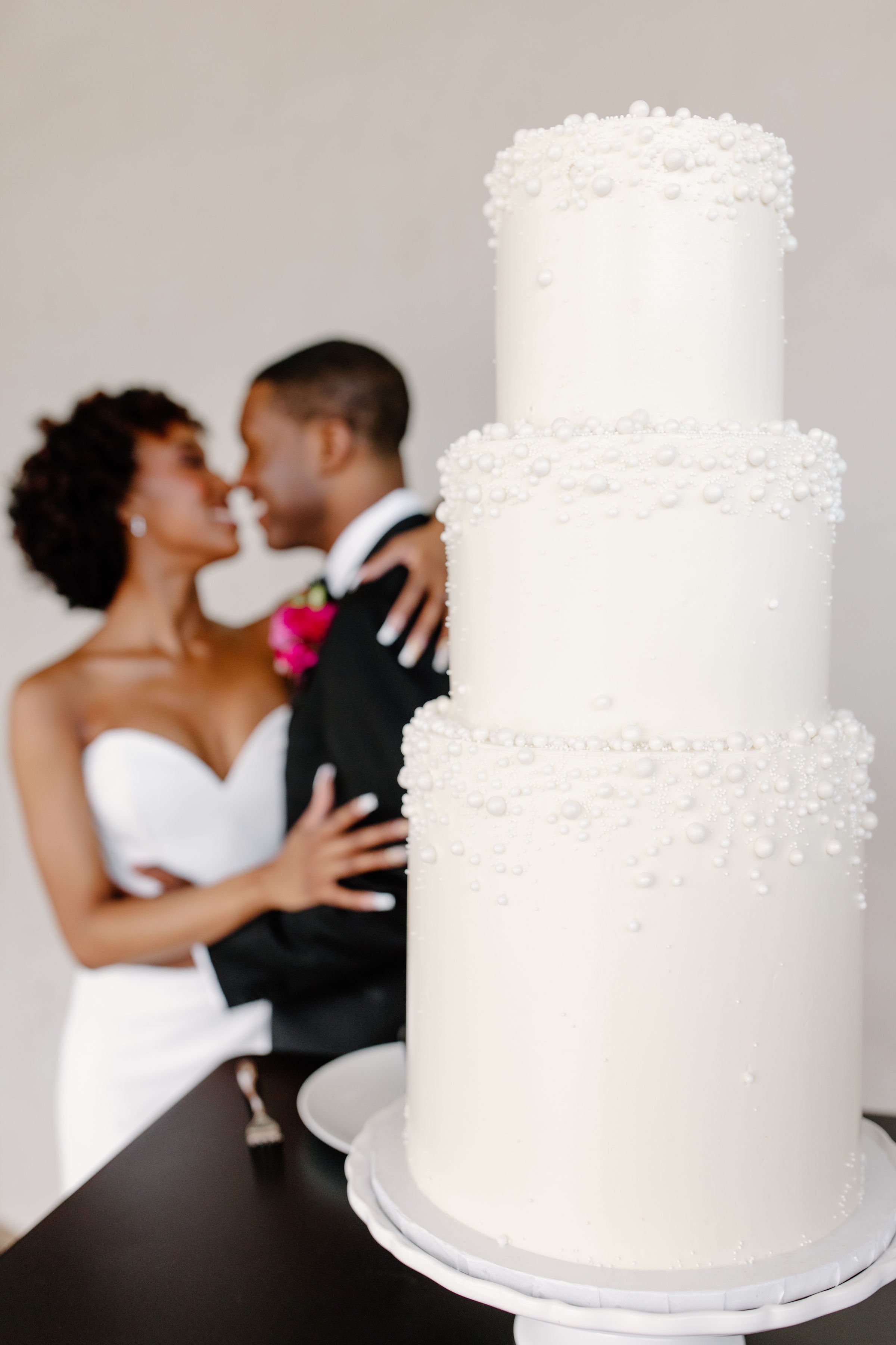 ECBG Cake Studio Custom Wedding Cake Chicago 37.jpg