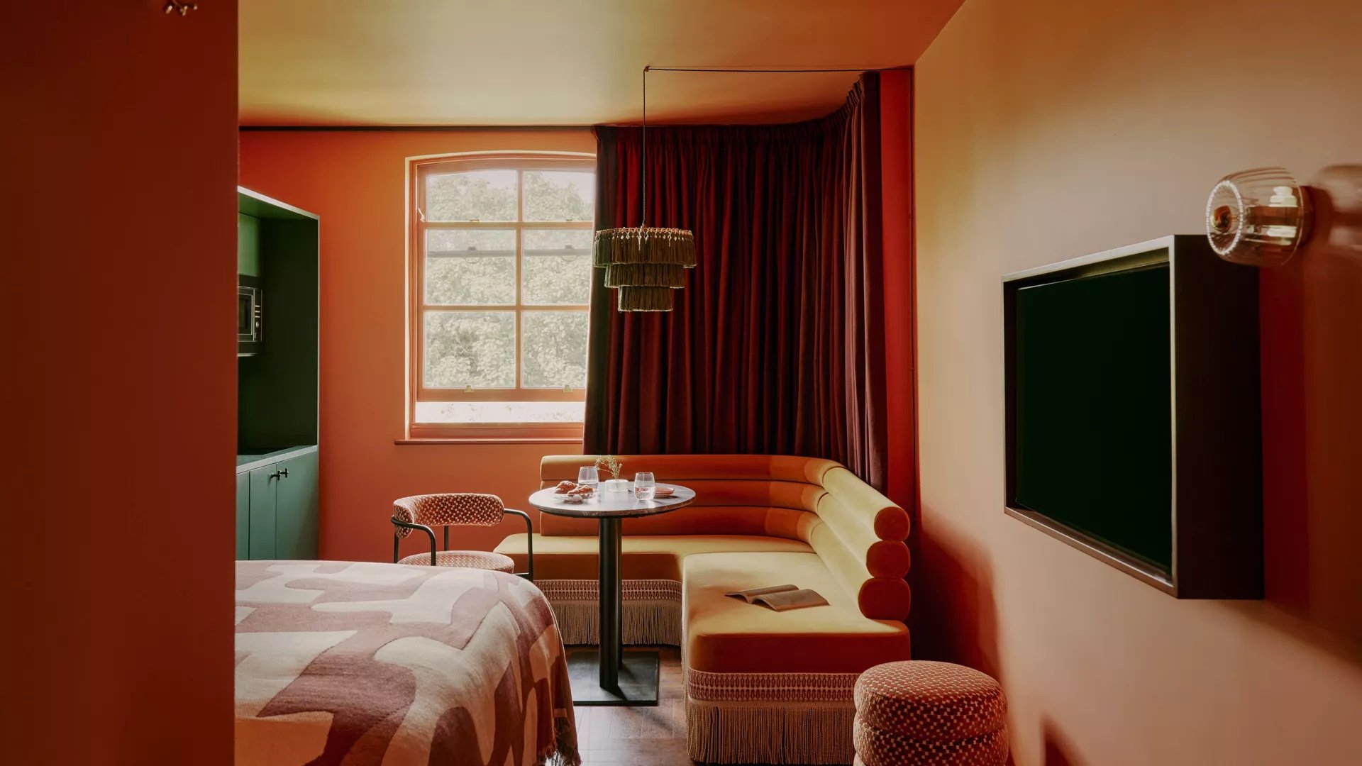Ember Locke - Room.jpg