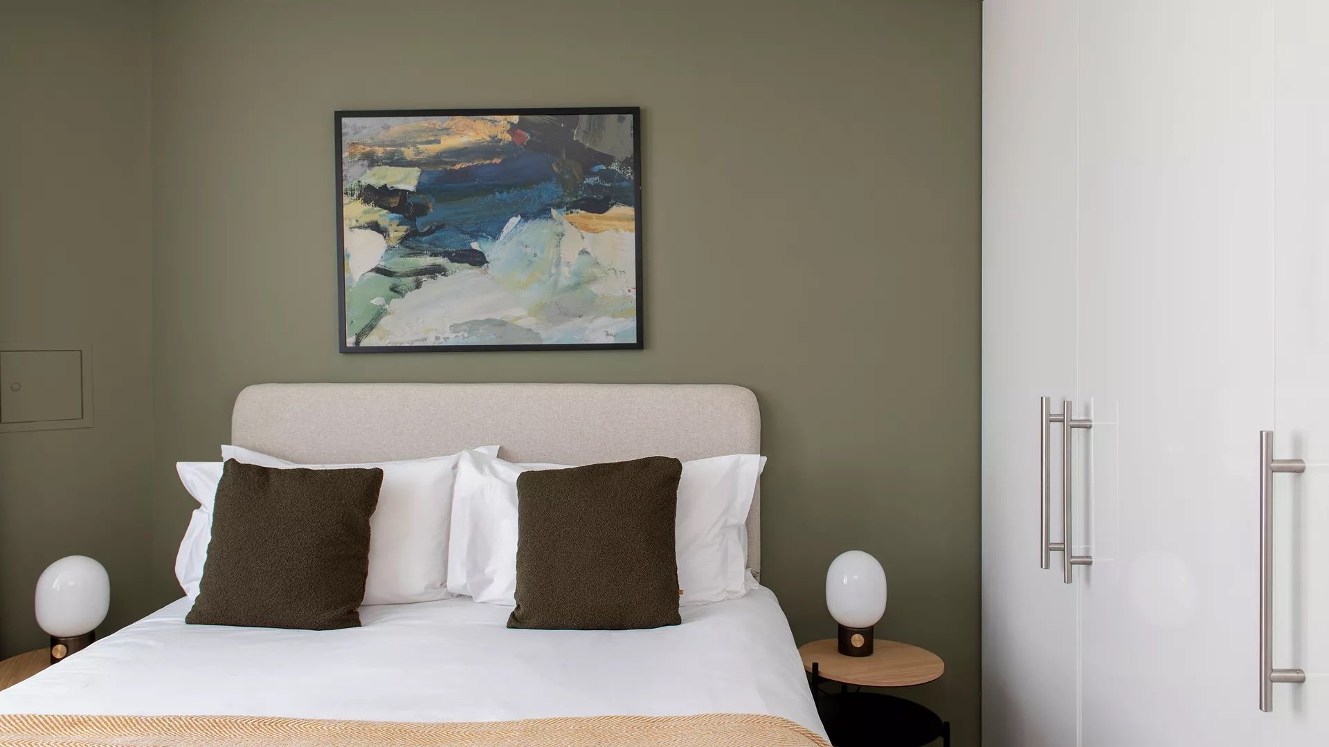 bedroom.jpg