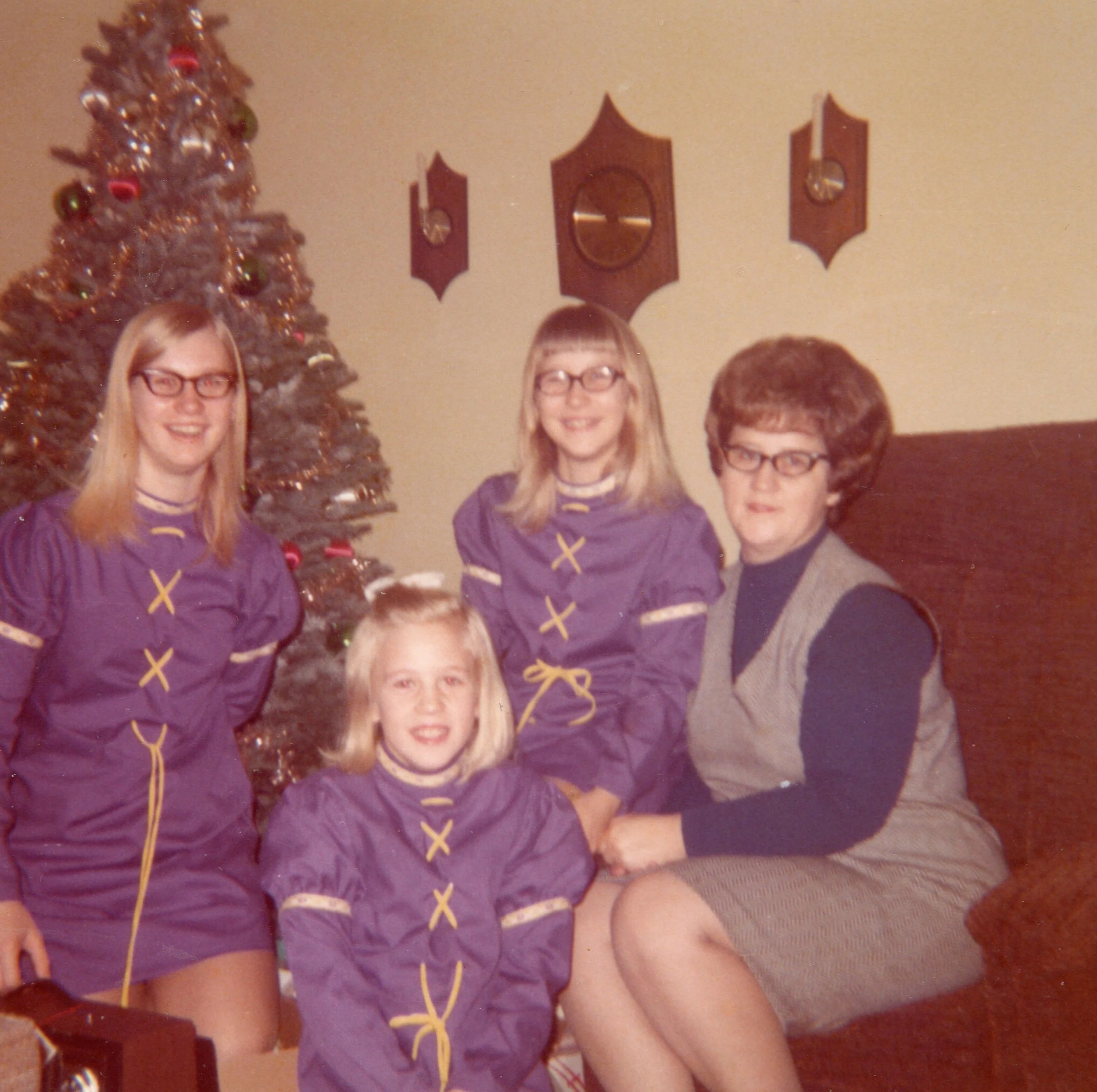 Bob & Betty VanLannen's girls... the year of the purple dress!