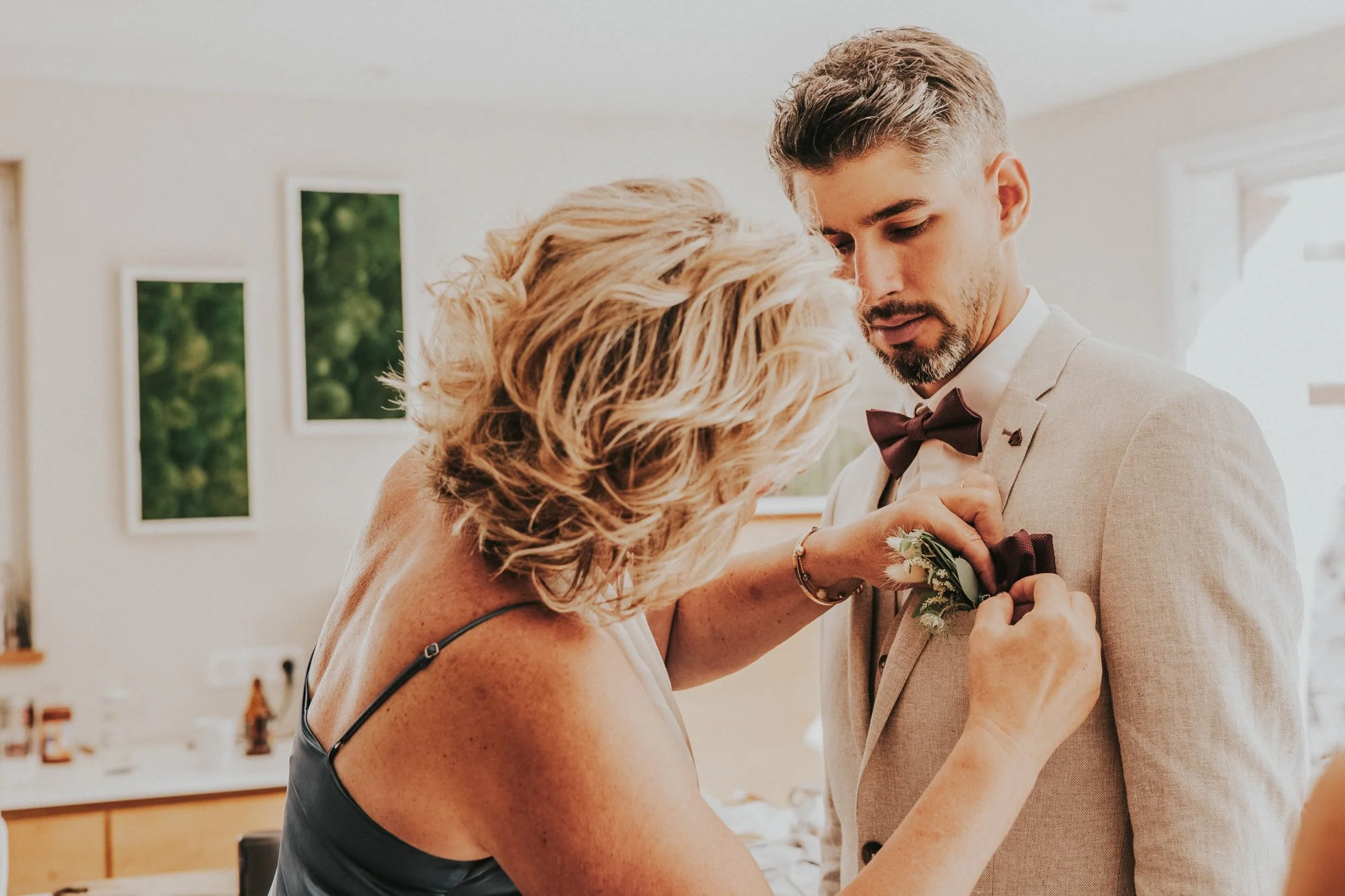 036_Getting Ready Braeutigam-3.jpg