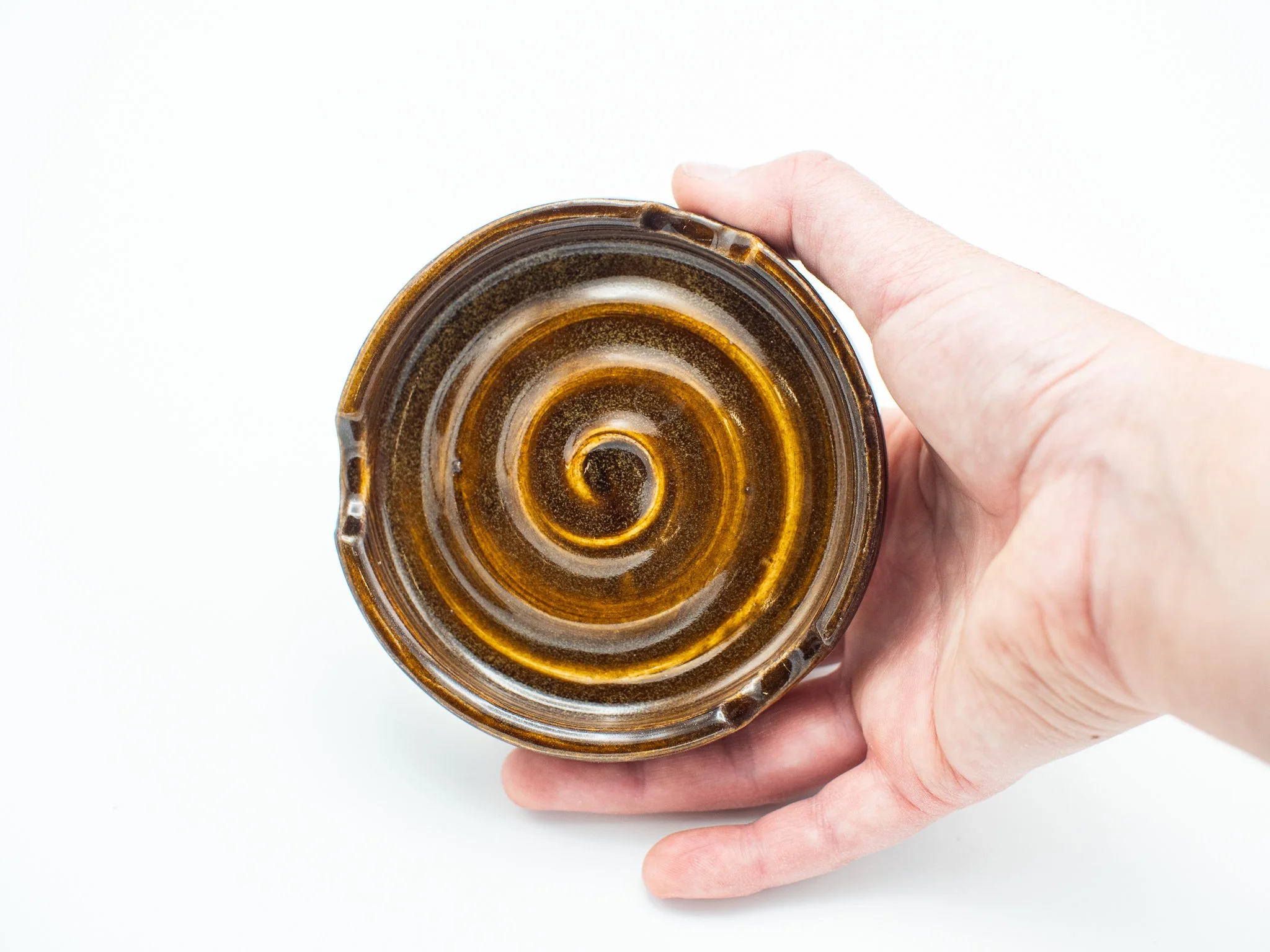Ash Tray in Coffee Brown