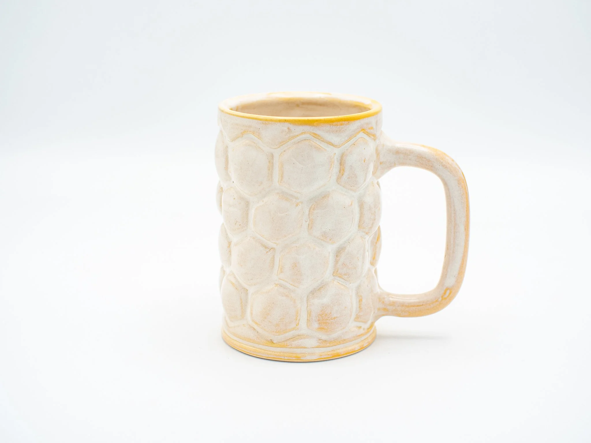 Honeycomb Mug in White Cream