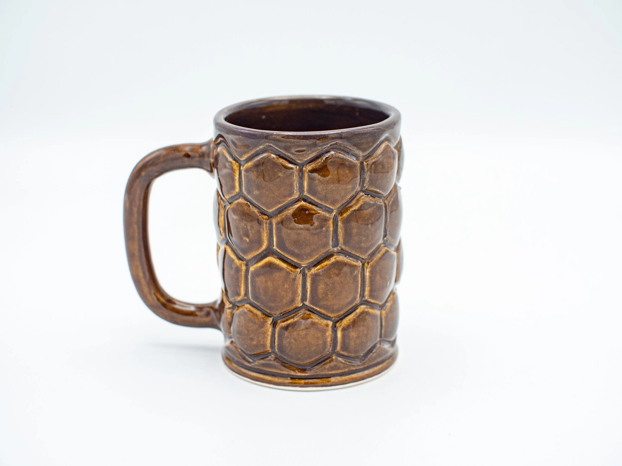 Honeycomb Mug in Coffee Brown
