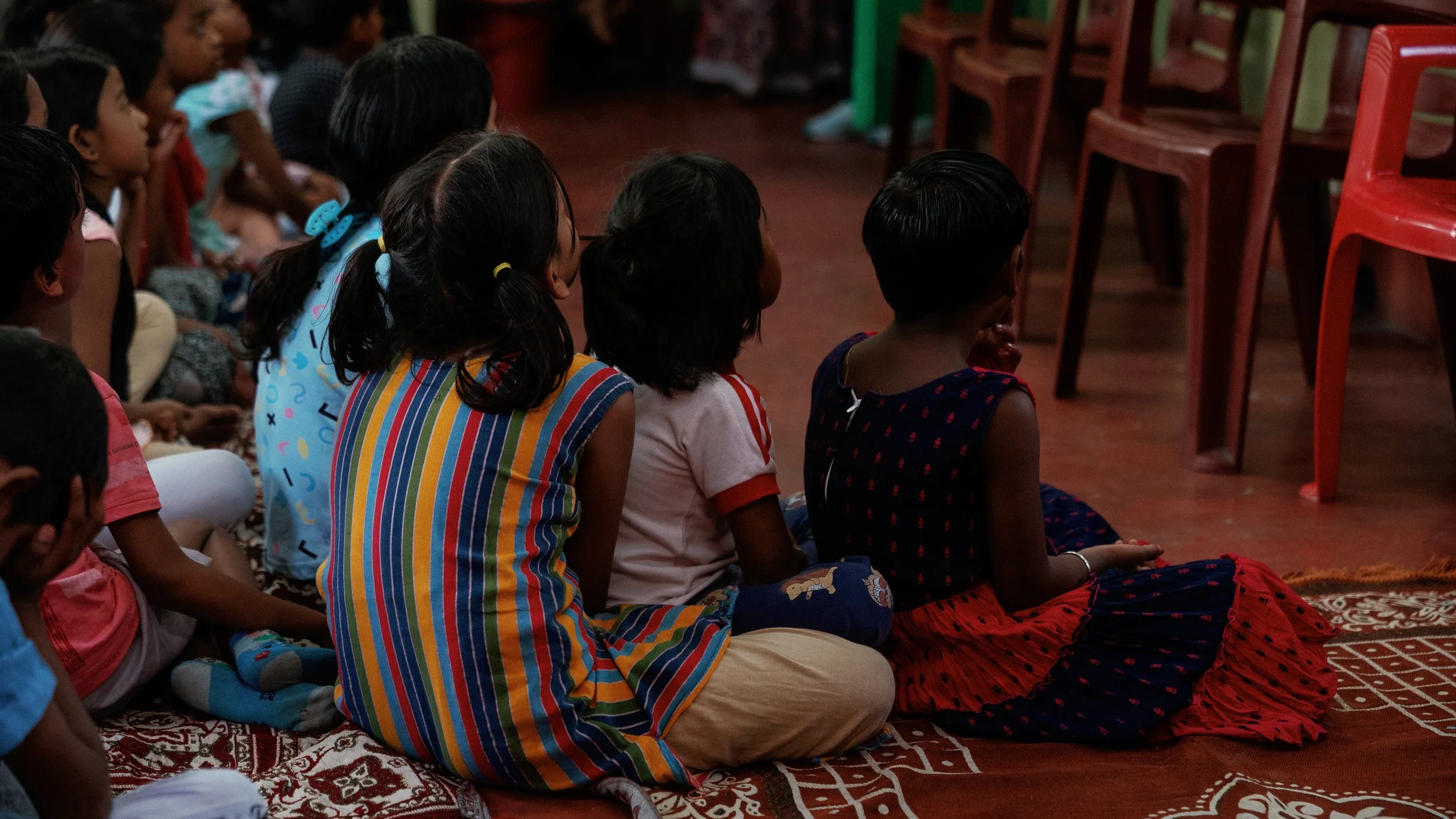 Children sitting together during a Mahima India program in Kolkata