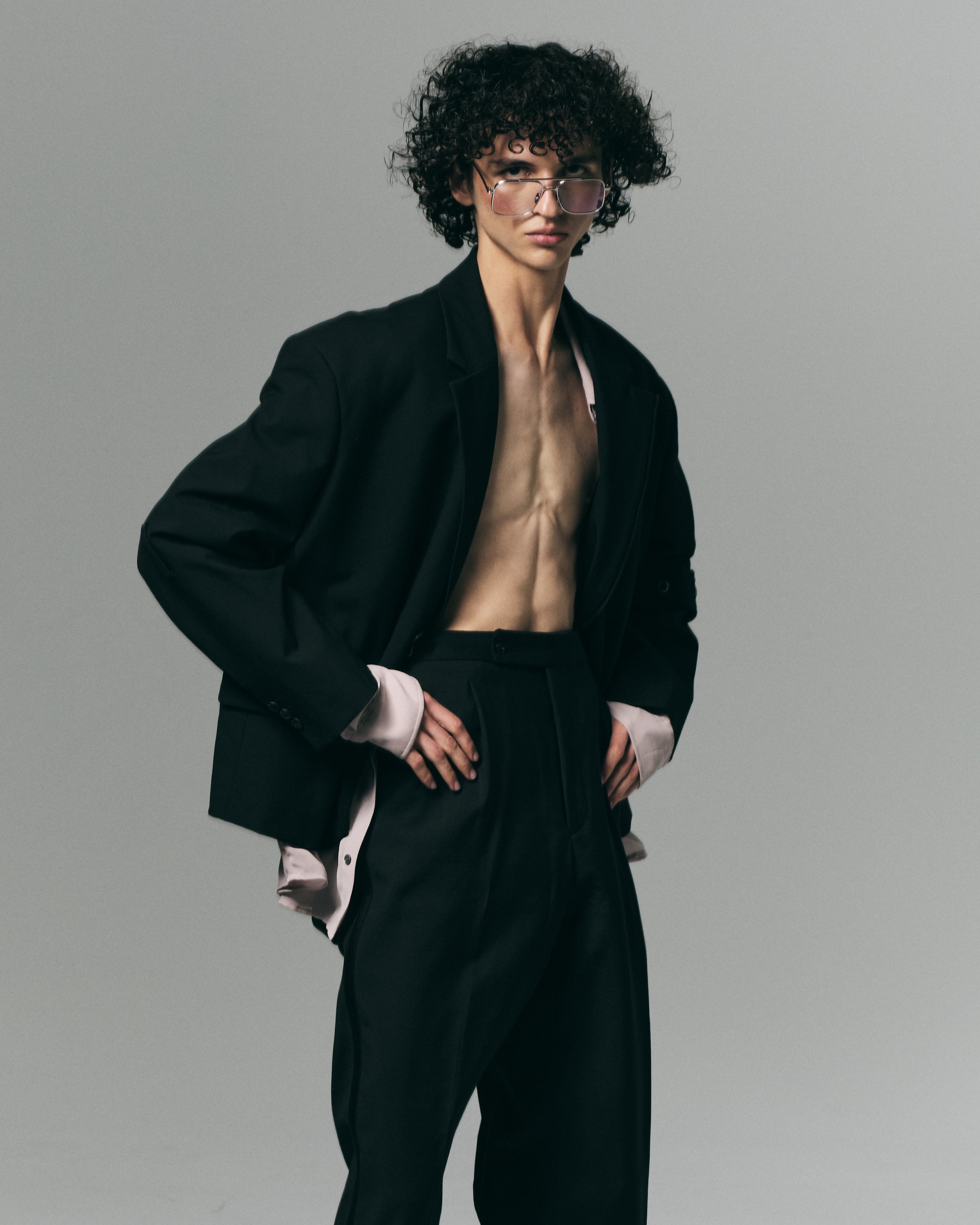 STRAY MGMT LUCIUS BATHER30202.jpg