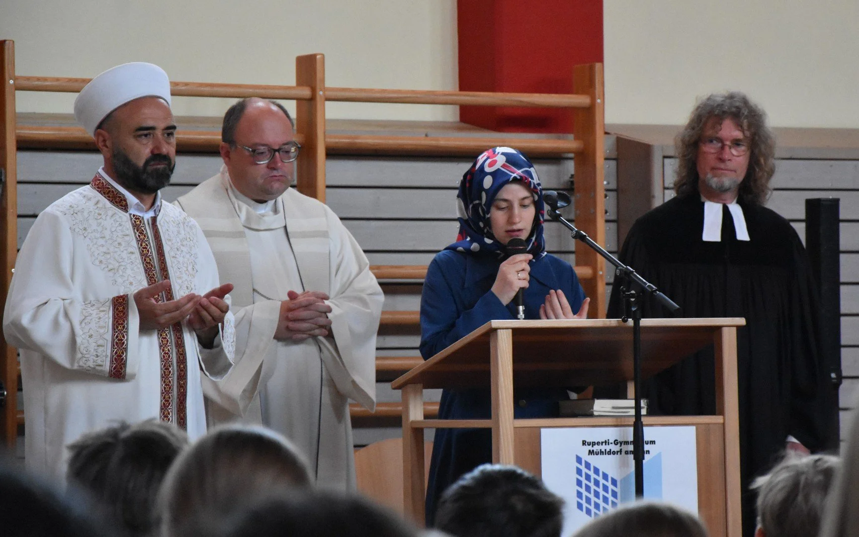 Multireligiöse Feier 