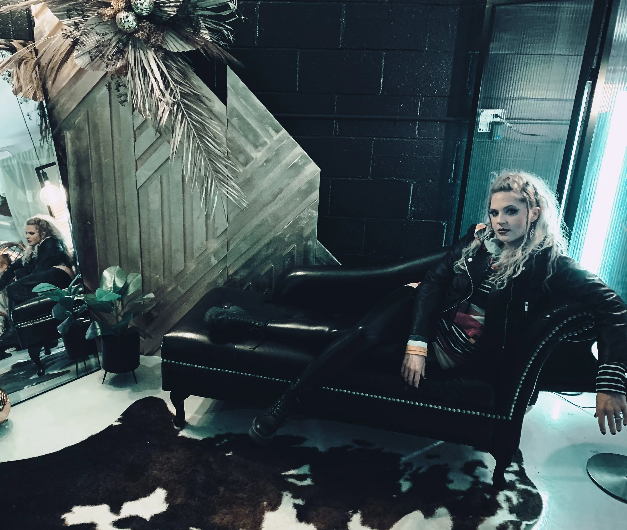 Tara Jade Fox_Headshot Set.jpeg