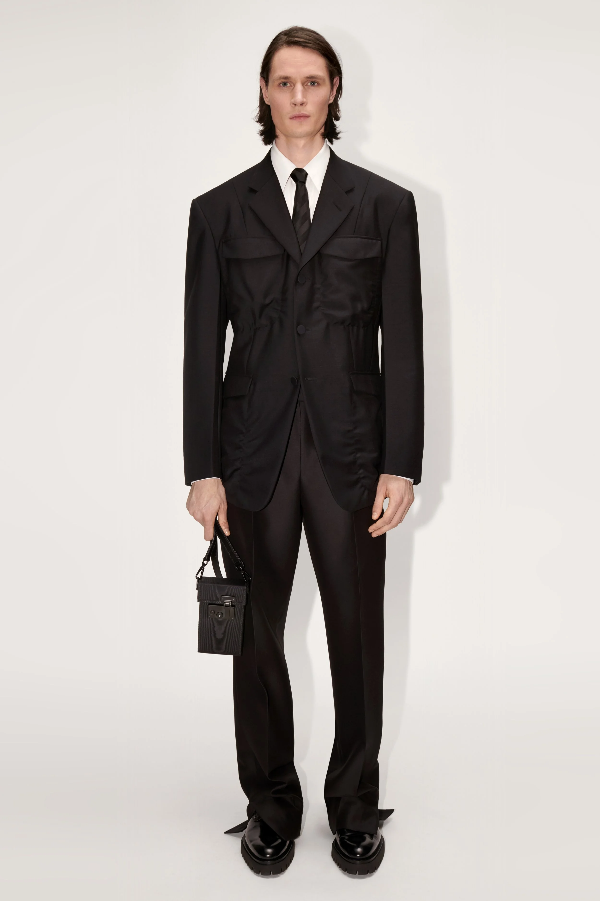 DUNHILL_AW22_LOOK4_2732x4098px.jpg