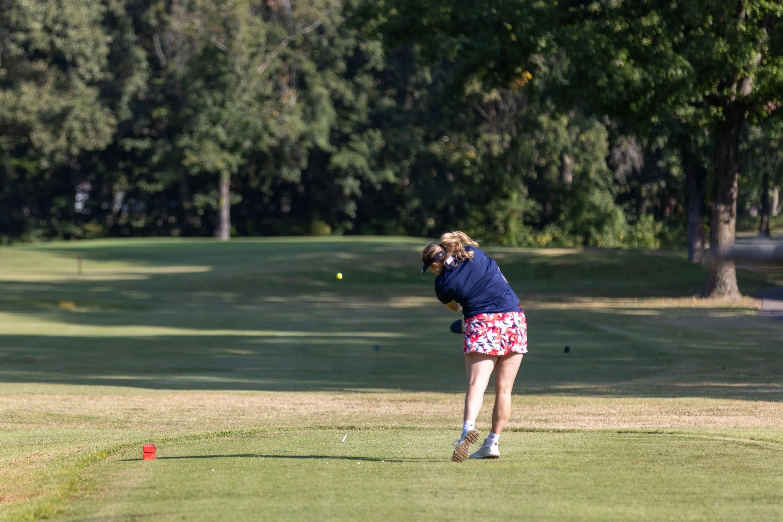 Golfer teeing off at FCCC