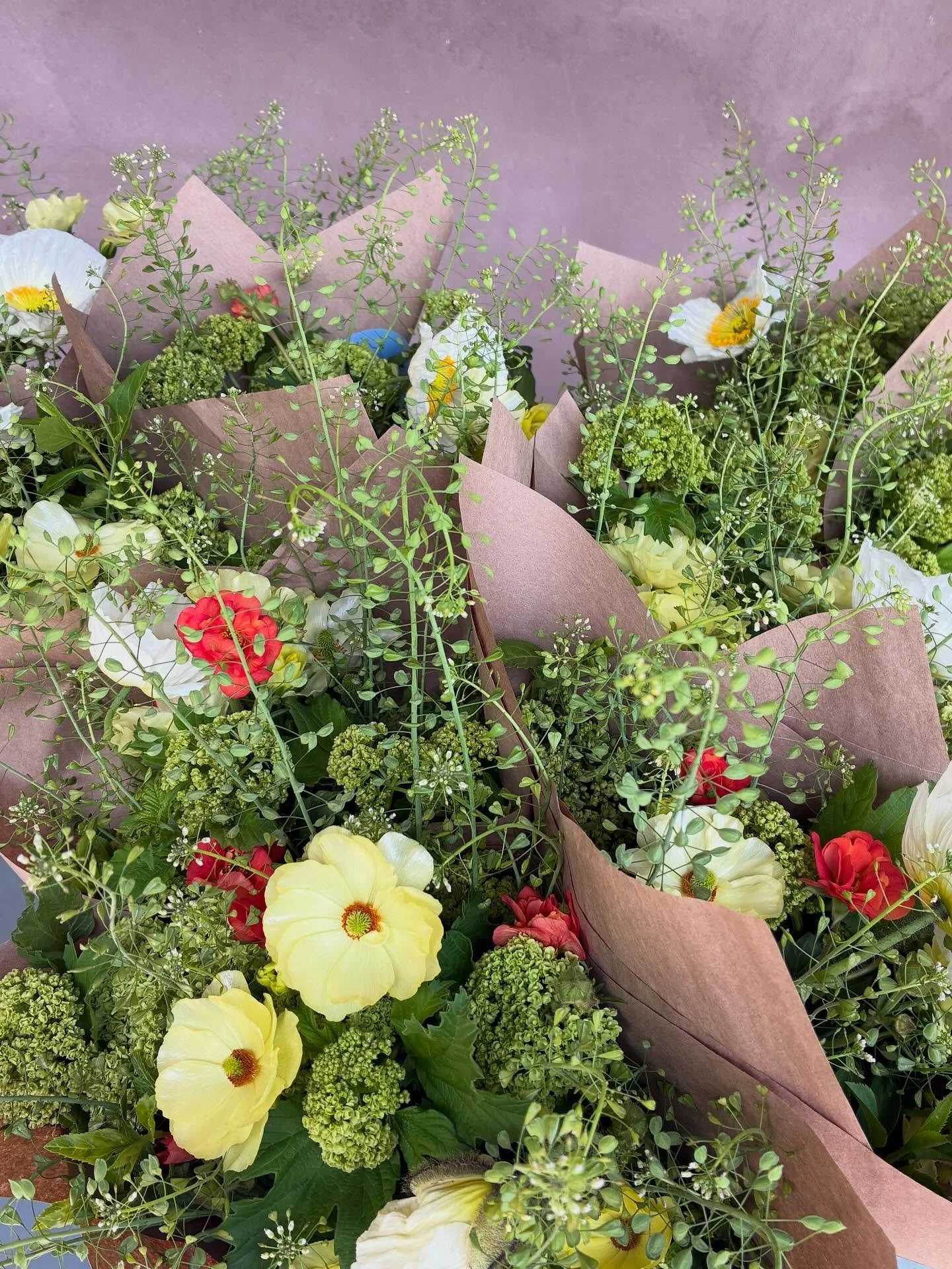 It&rsquo;s CSA pickup PLUS the first @littlemarketatlampocville until 7! Come see us and all the other great vendors here! We&rsquo;ve got bouquets and dahlia tubers and there&rsquo;s bread, veg, matcha, fresh pasta, meat, eggs, gelato and the most b