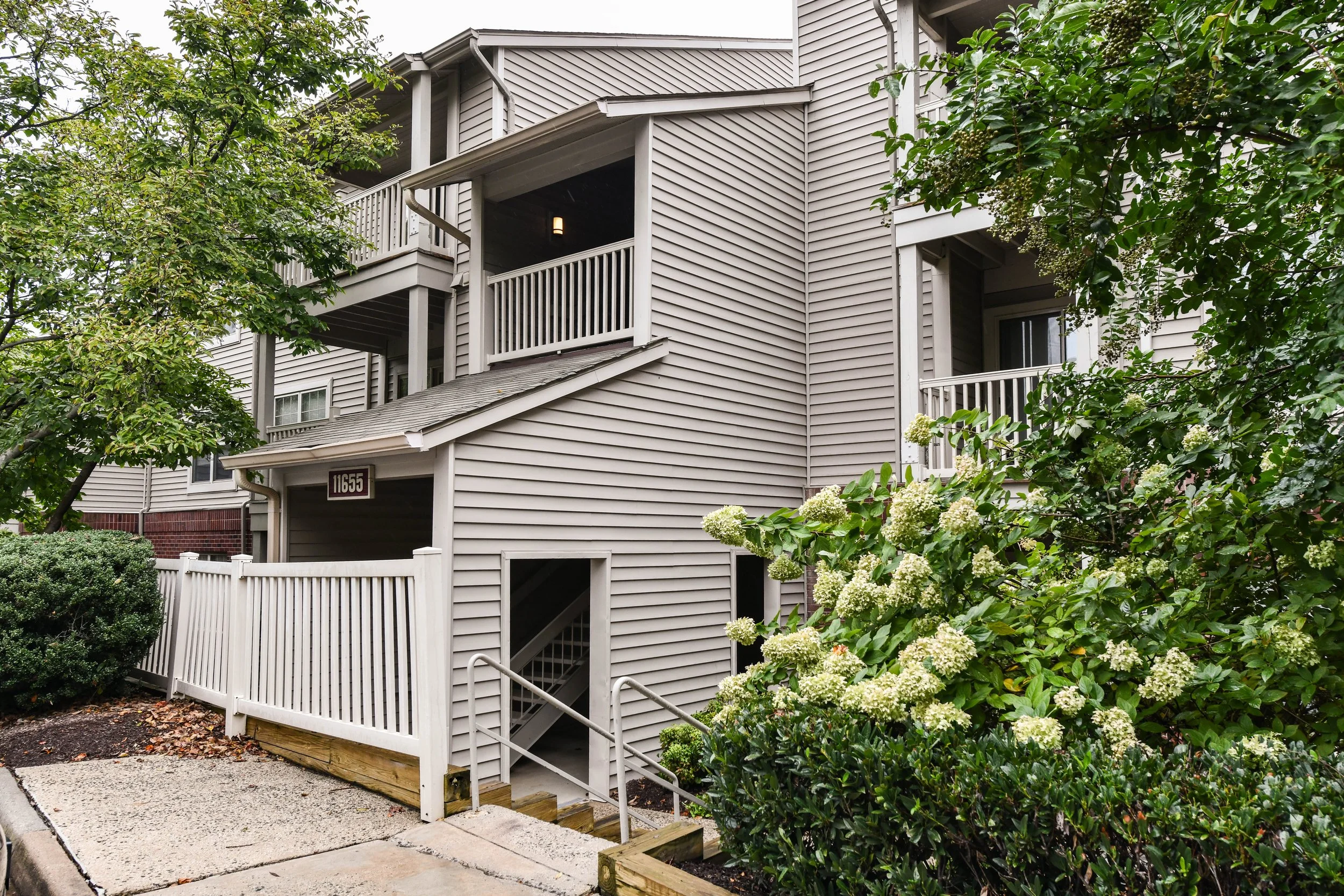 Welcome to 11655 Chesterfield Court Unit E Reston, VA 20190