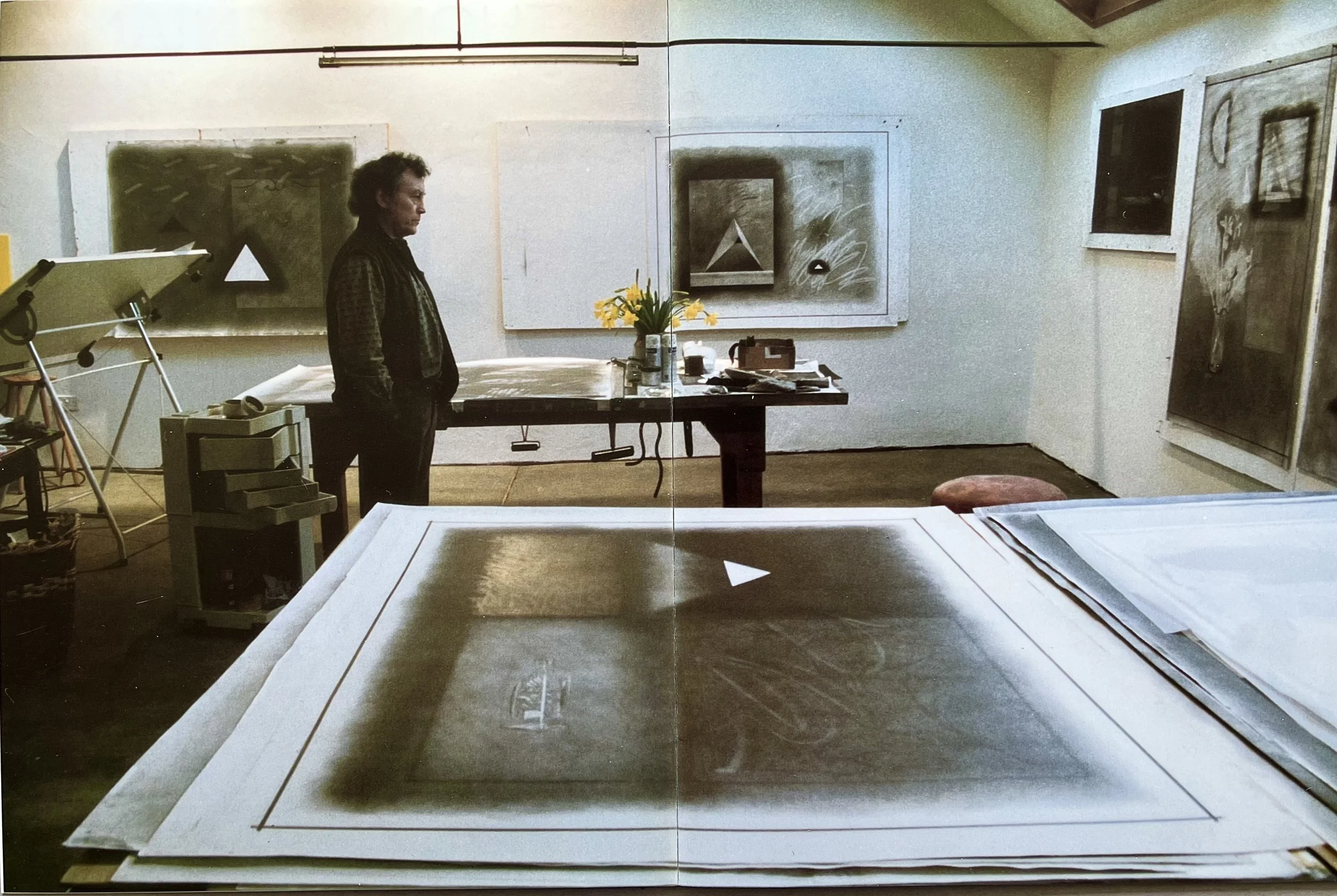 Benjamin in his Kelling studio, 1989.  (The above images and two below are from the Gimpel’s catalogue.)