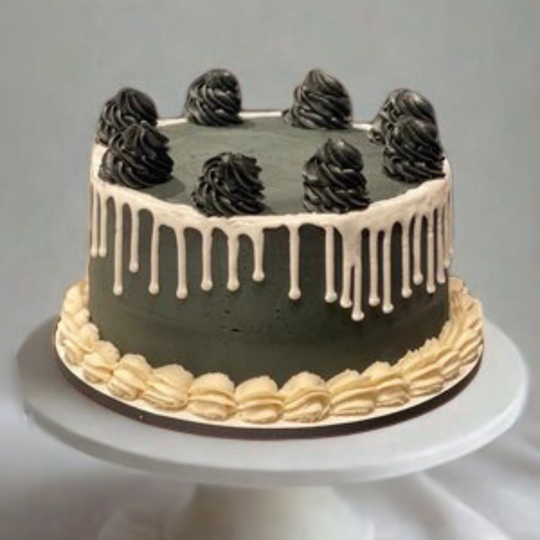 Black and white cake.png