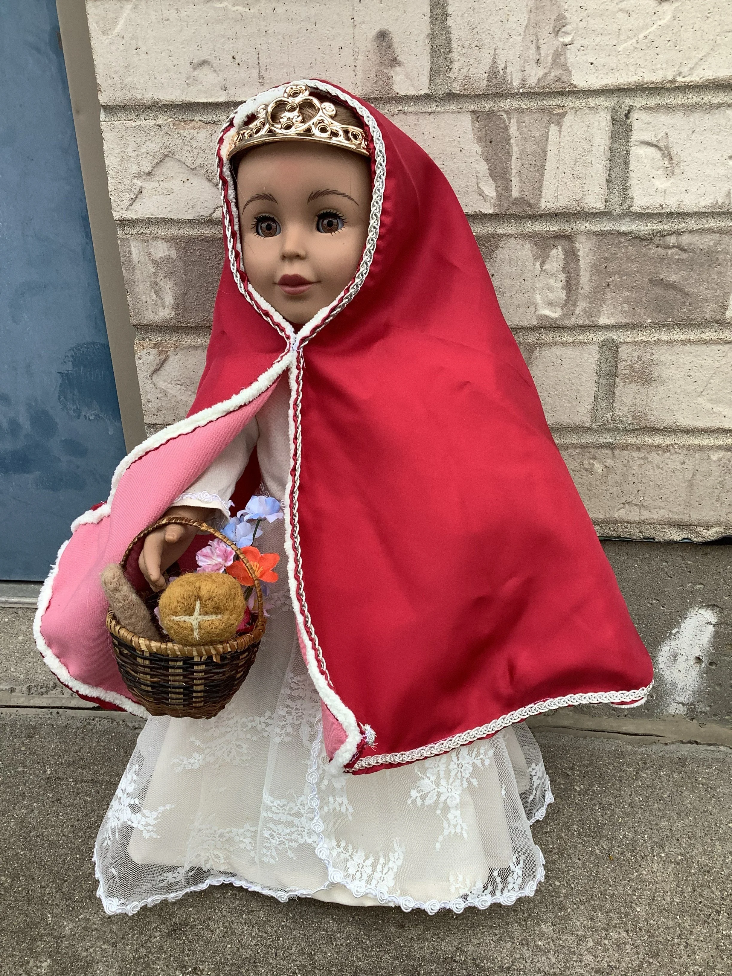 Saint Elizabeth of Hungary 18" Doll