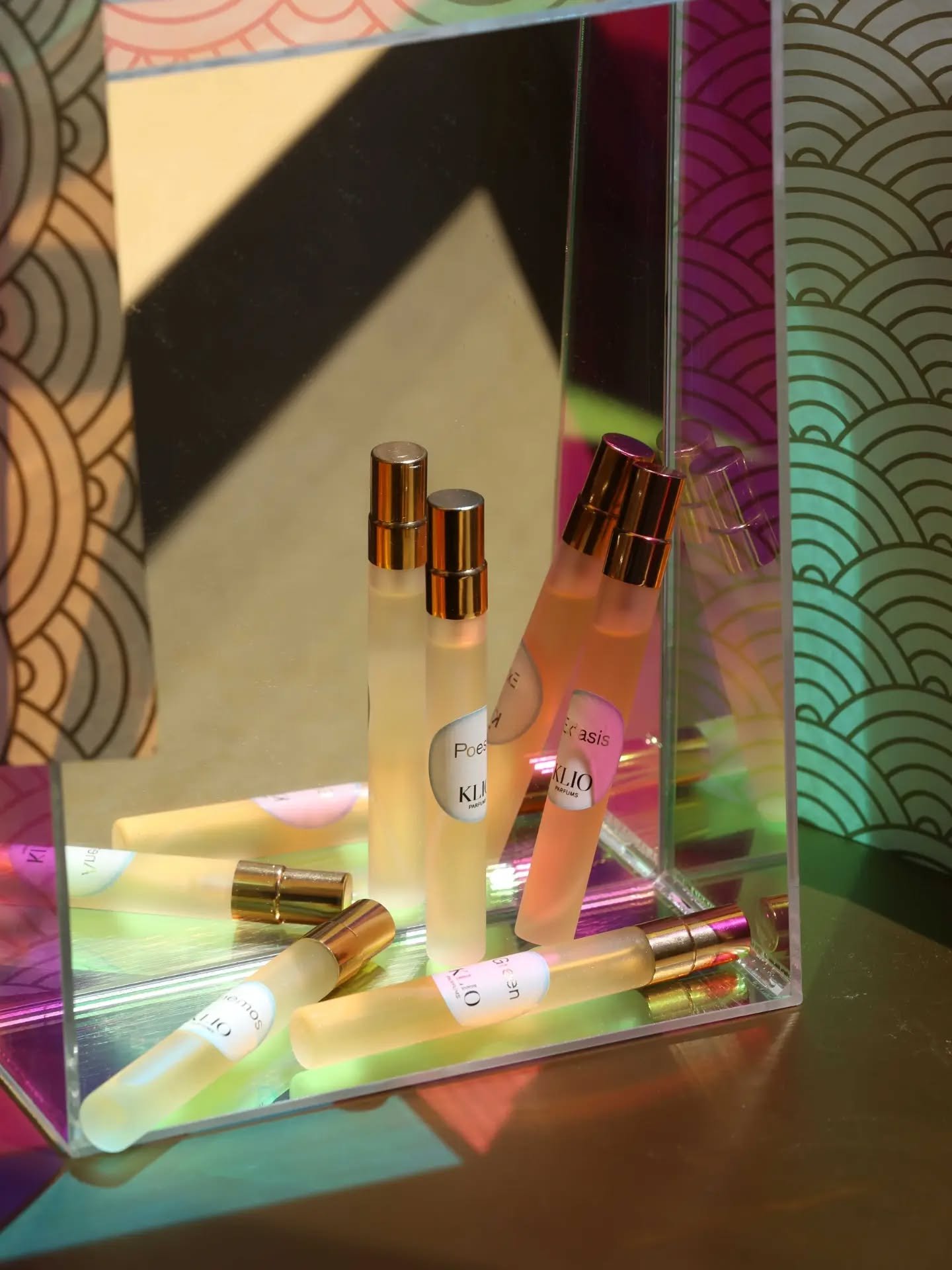 Poesia, Anemos, Extasis, Green
Pocket size, 10 mL / 0.34 fl oz
Your new best friend that follows you everywhere
.
.
#klioparfums #parfum
#perfume
#nicheperfume