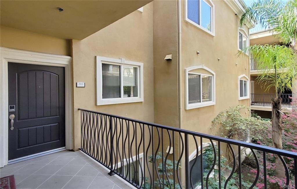 3401 S Bentley Ave # 203, Los Angeles 90034