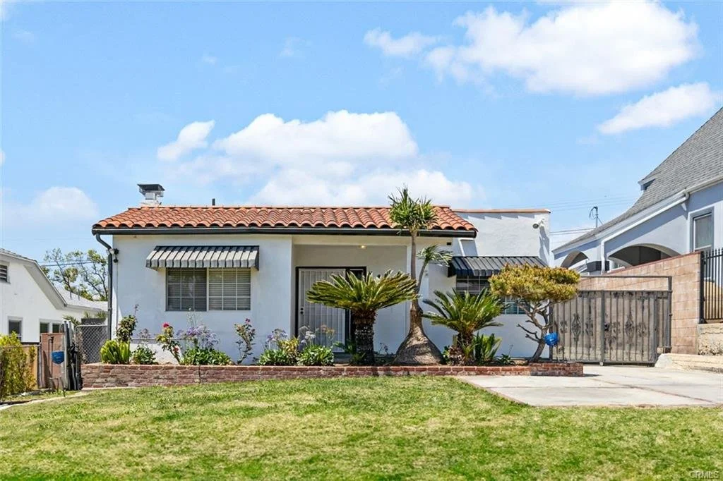 1011 S Windsor Blvd, Los Angeles 90019
