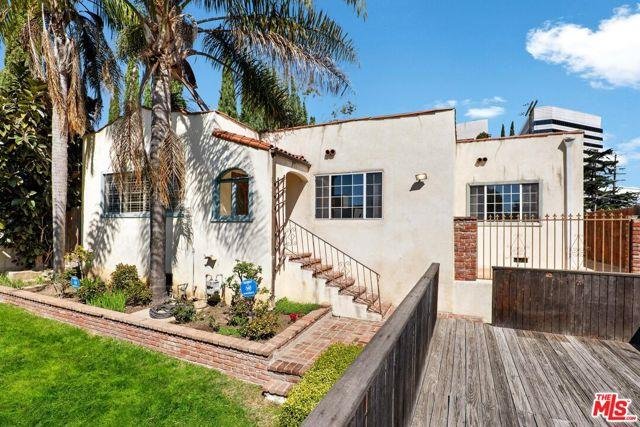 1186 McClellan Dr, Los Angeles 90049