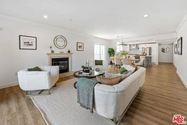 1878 Greenfield Ave # 205, Los Angeles 90025