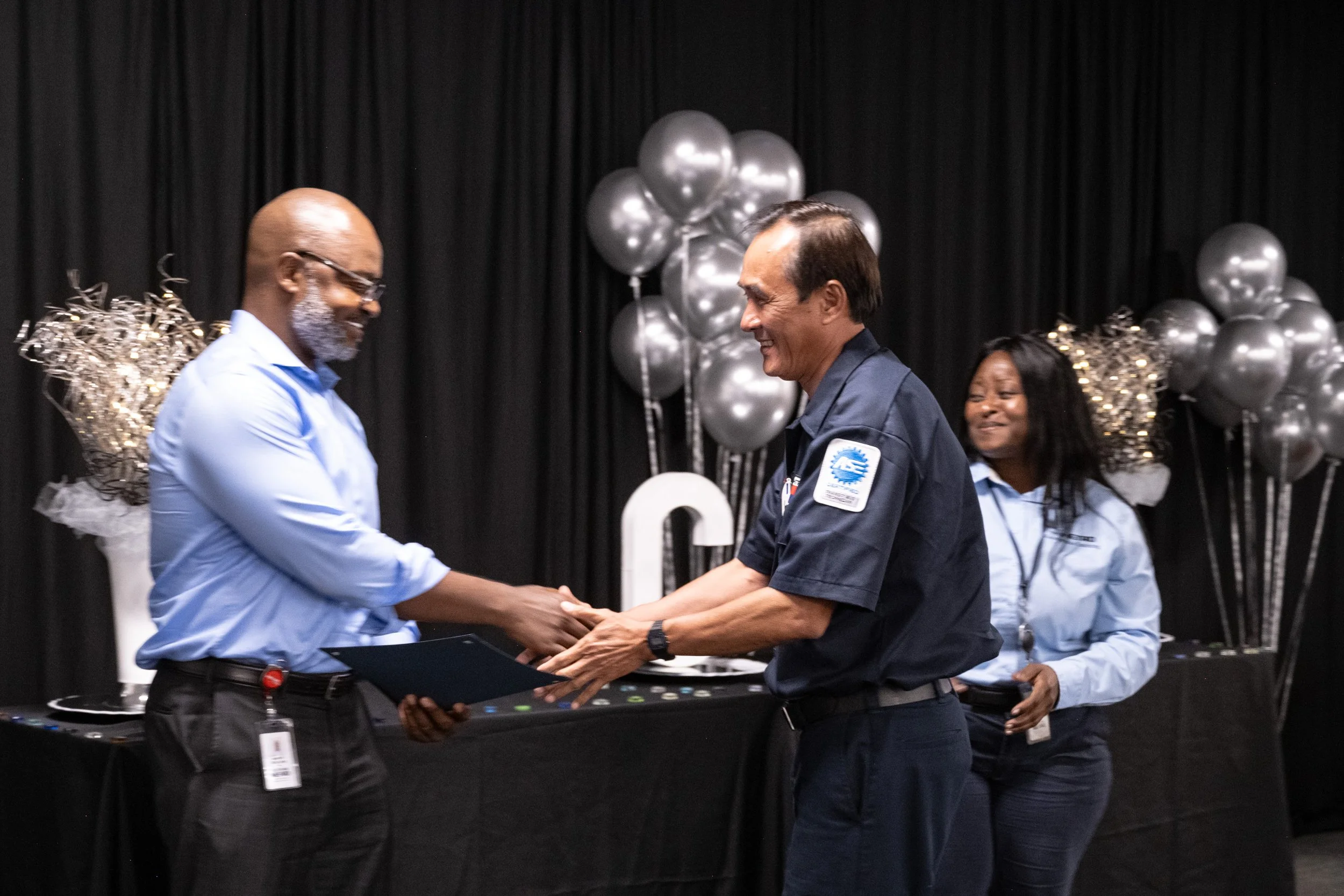 METROBusMechanic Graduation-18.jpg