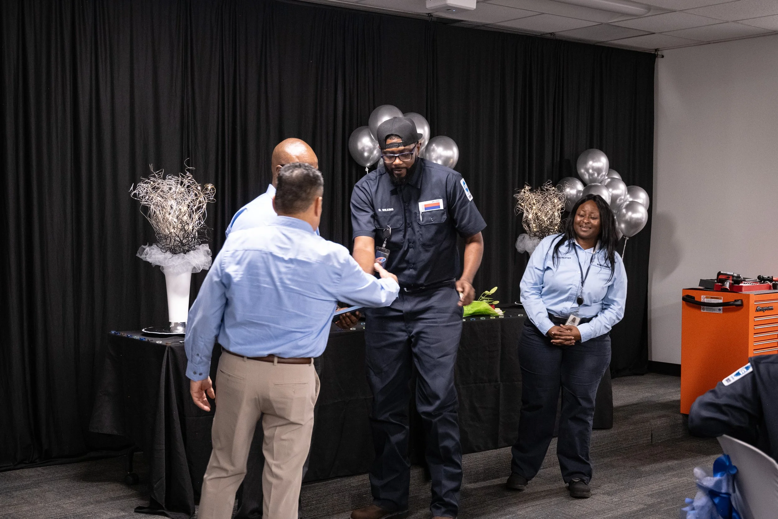METROBusMechanic Graduation-31.jpg