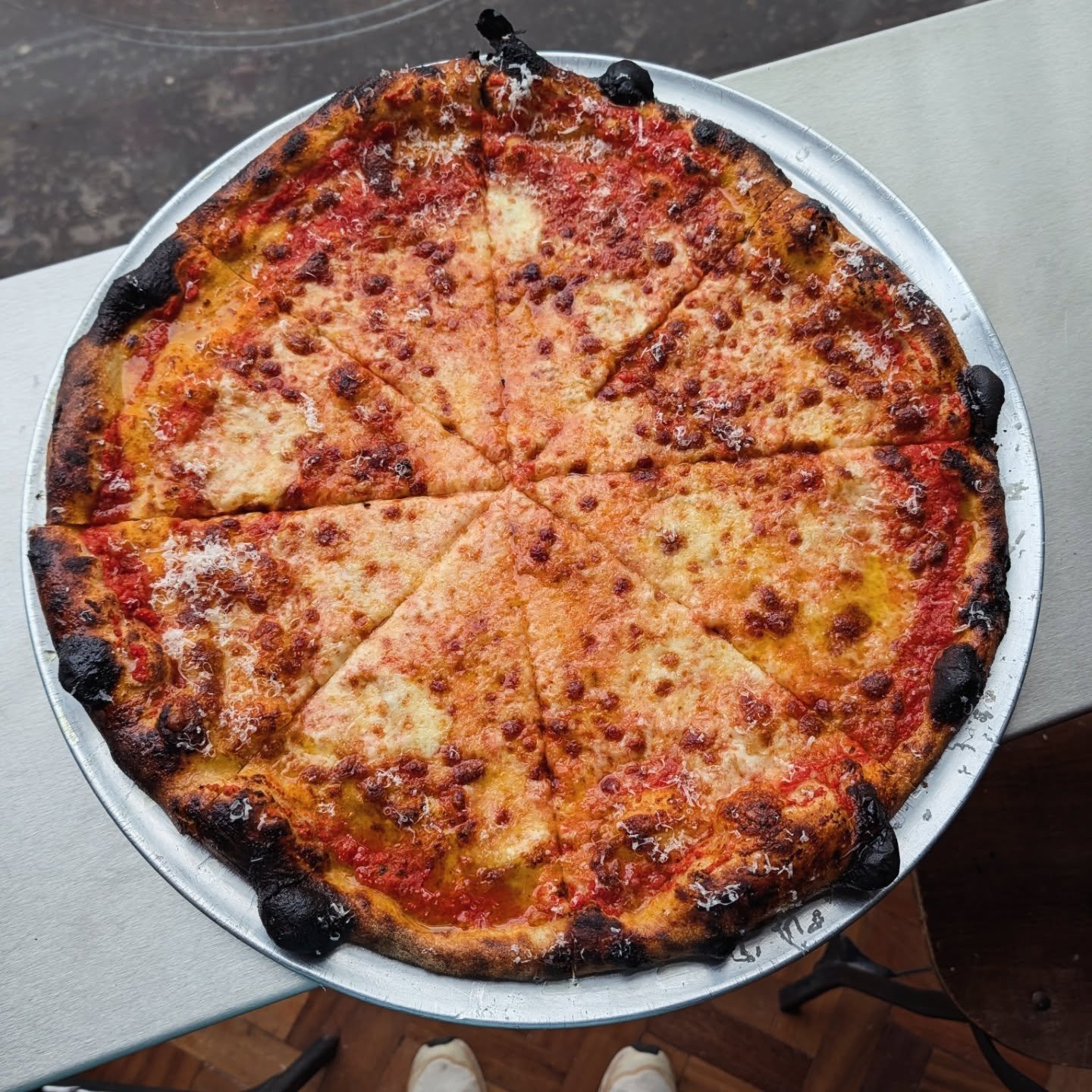 This is our regular pie. Four different all-organic flours milled exclusively in the UK and Ireland (one of these flours is milled in our shop). 100% sourdough; made with our own 8yo all-natural starter - completely naturally leavened, with no commer