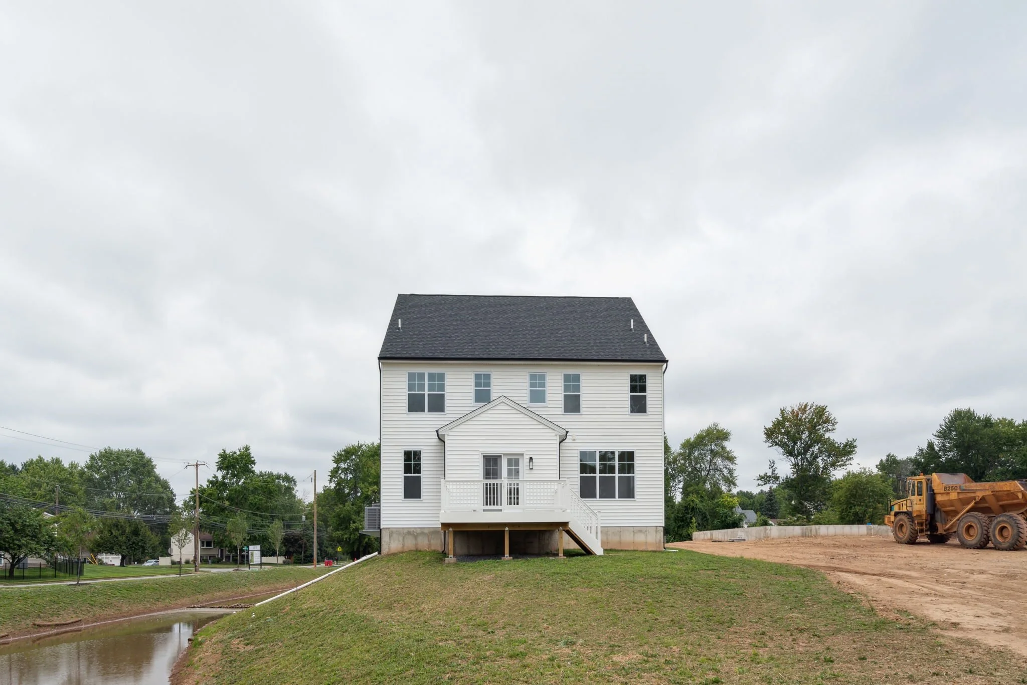 75-web-or-mls-2711-woodland-ave.jpg