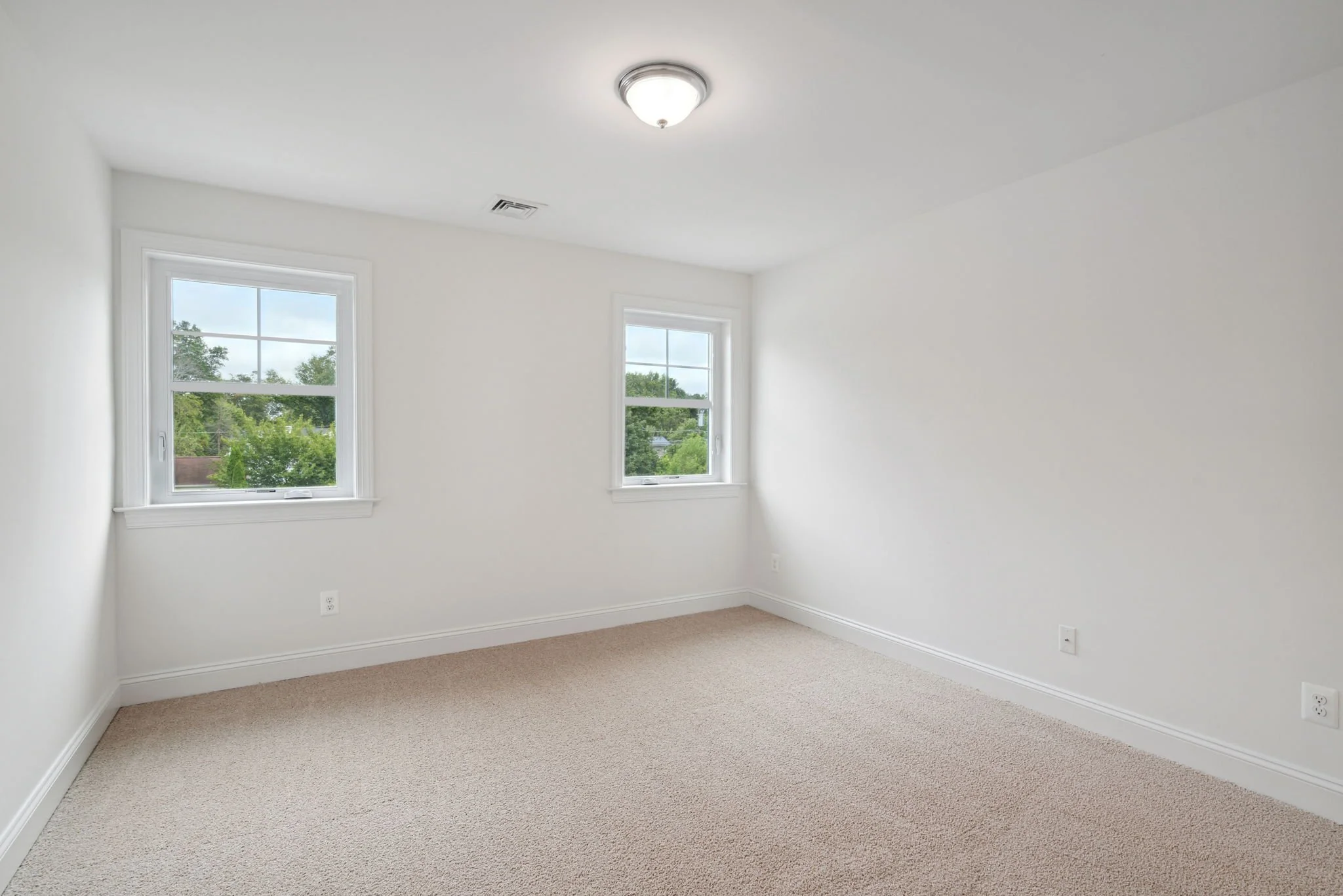 53-web-or-mls-2711-woodland-ave.jpg