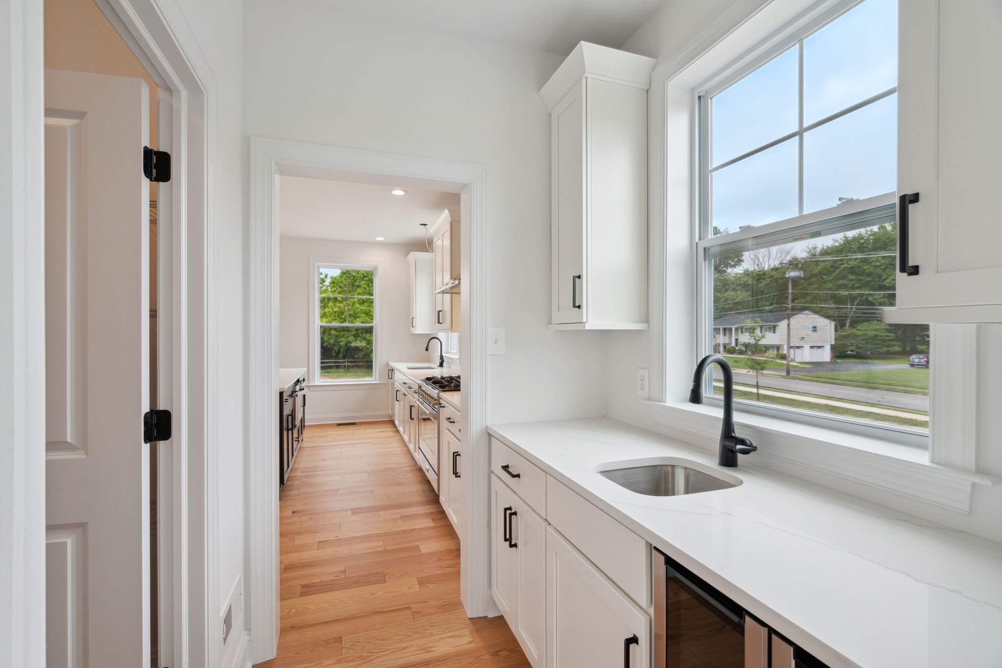 14-web-or-mls-2711-woodland-ave.jpg