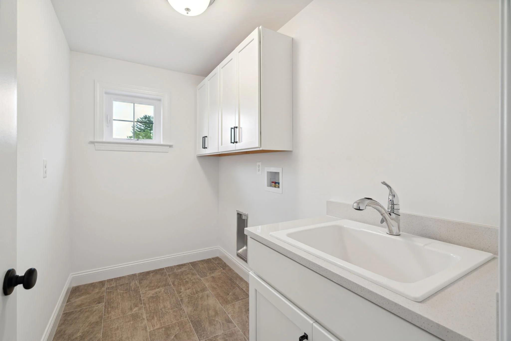 36-web-or-mls-2711-woodland-ave.jpg