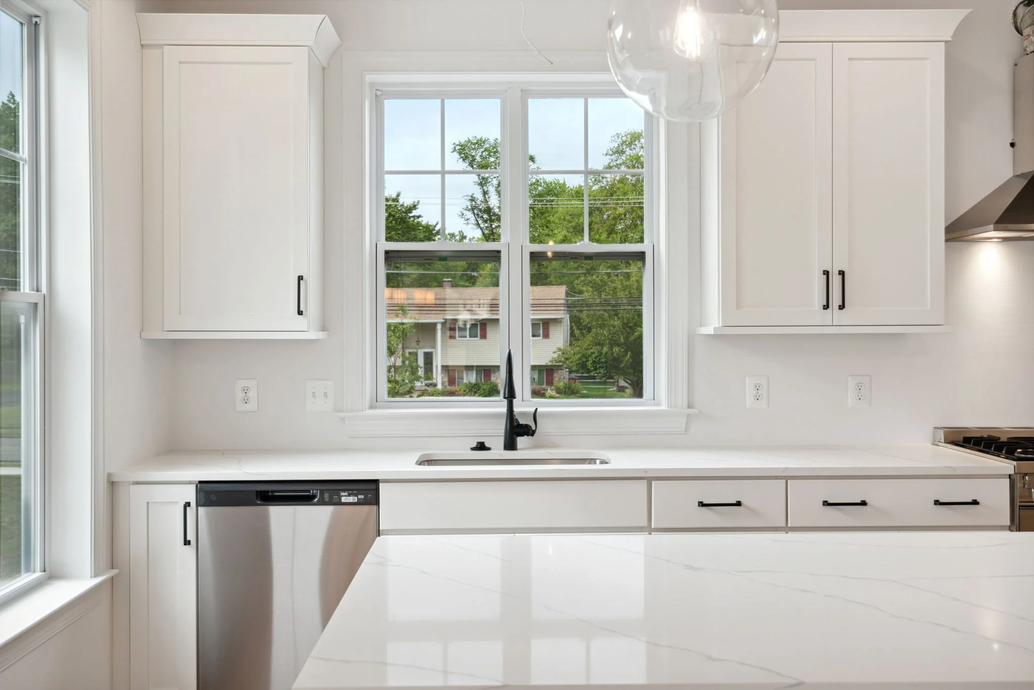 32-web-or-mls-2711-woodland-ave.jpg