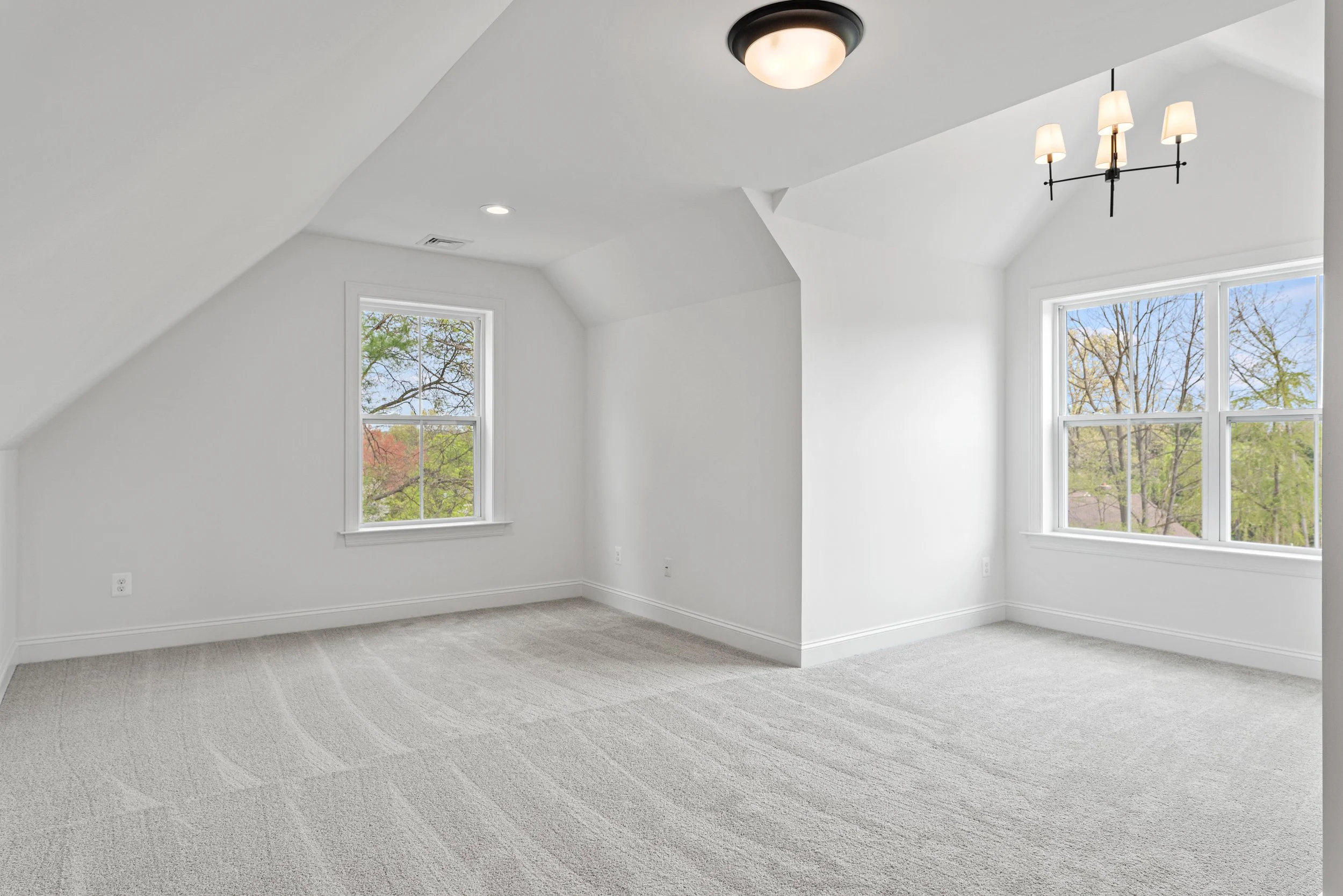 131 W Township Line Rd (5 of 39).jpg