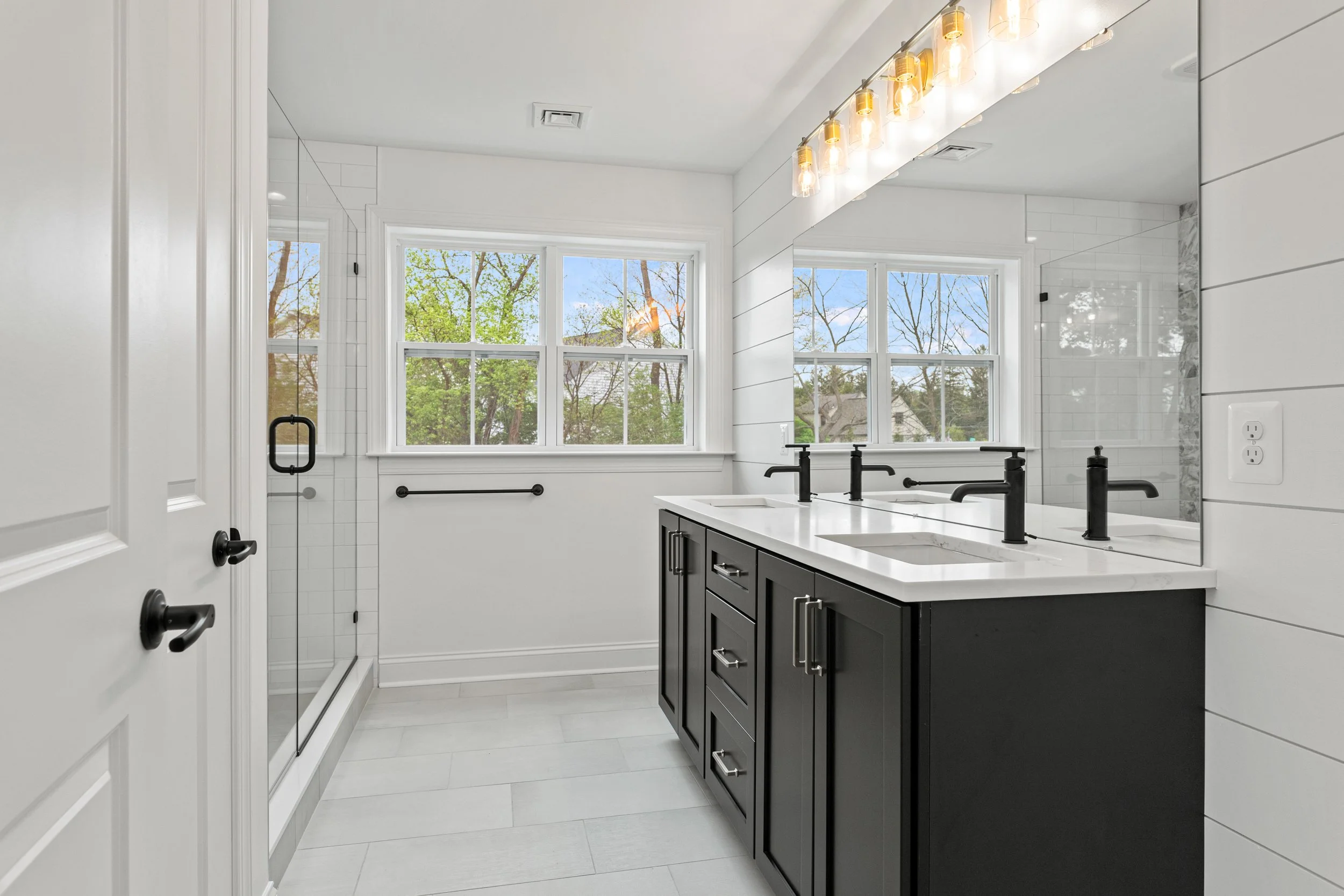 131 W Township Line Rd (10 of 39).jpg