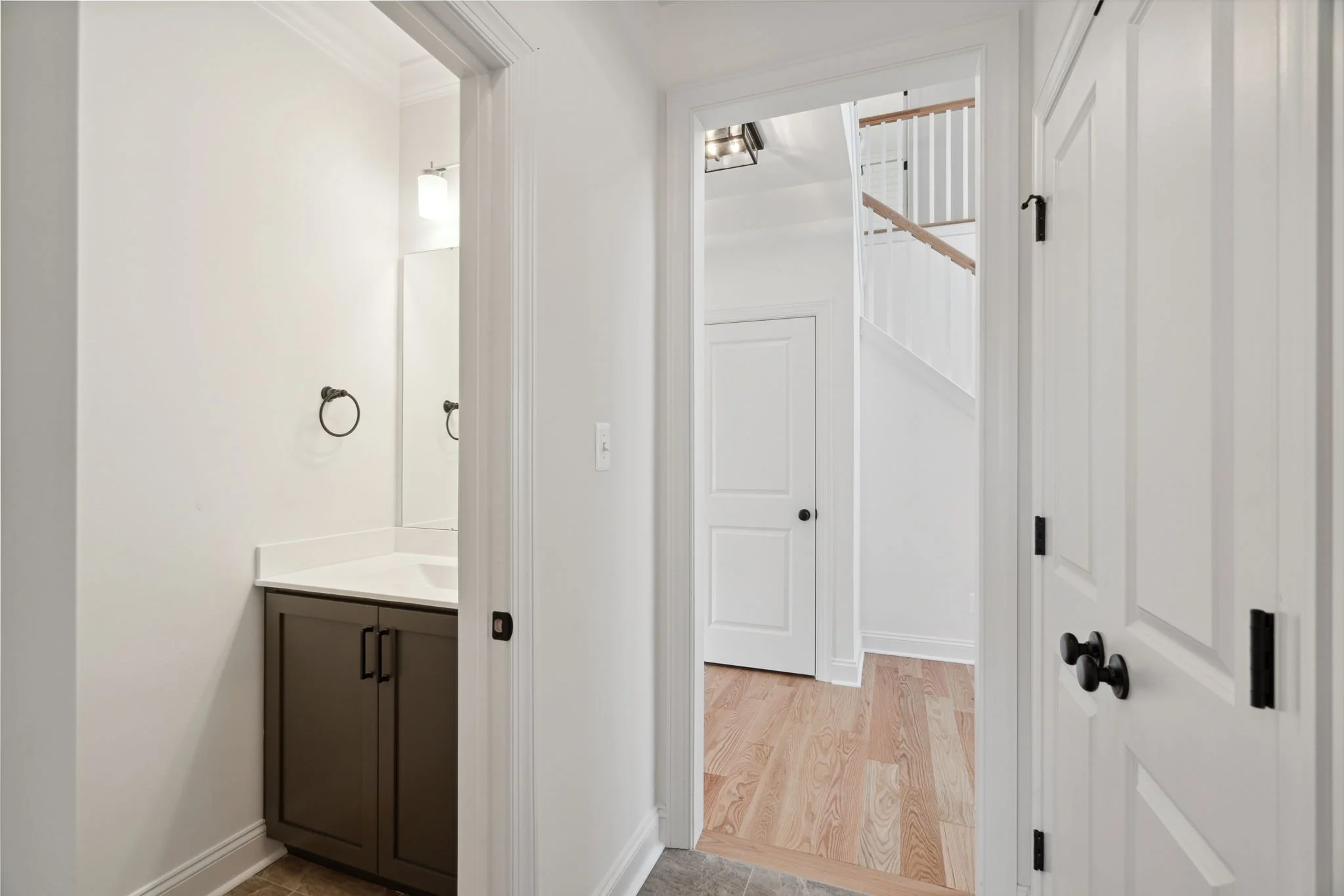 5-web-or-mls-2711-woodland-ave.jpg