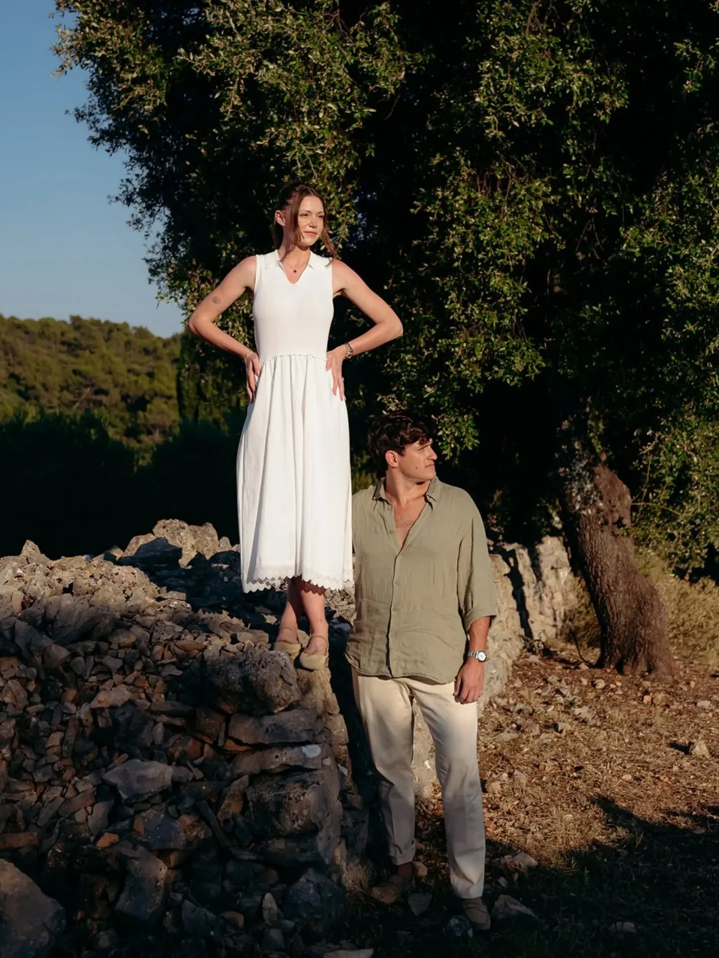 Told you the photos were coming 💁&zwj;♀️

Months of planning. Endless messages. Every detail rehearsed. And yet, in the middle of that olive grove, Luke poured his heart into a short little speech... and forgot to ask the actual question. Never mind