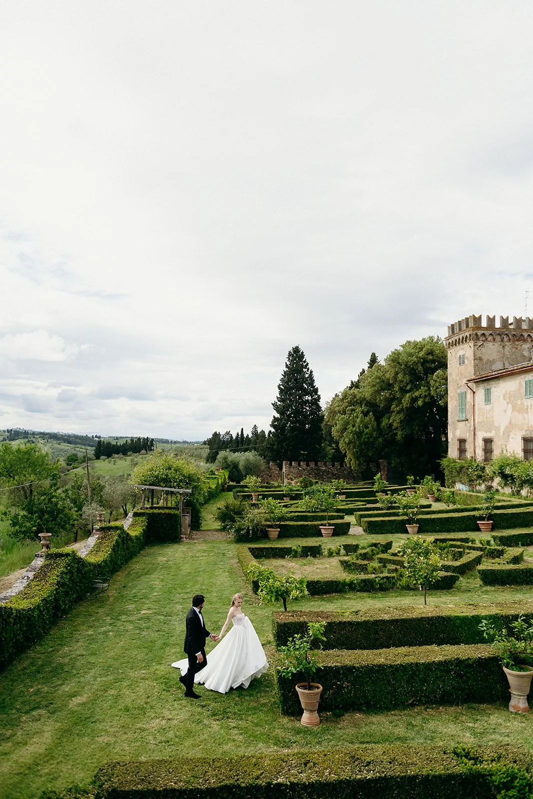 luxury-editorial-destination-wedding-photographer-tuscany-florence-italy_cleyaasulon-4267.jpg