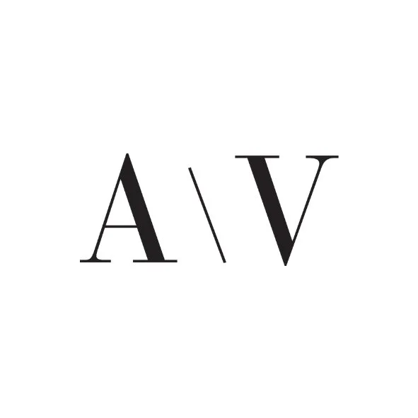 I’m proud to be featured on Aisle Vow, a premier platform showcasing the best in luxury weddings, destination wedding photography, and high-end wedding professionals. Known for its curated editorial wedding inspiration, Aisle Vow highlights timeless,