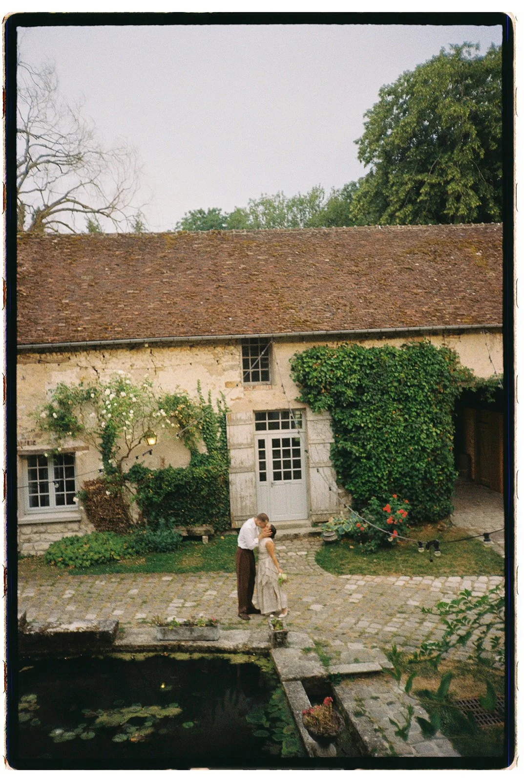 moulin-launoy-wedding-destination-photographer_cleyaasulon_000021.jpg