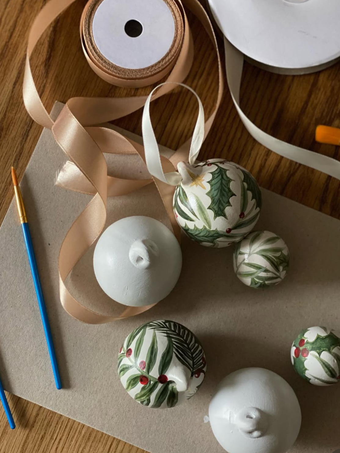 Bauble Paint & Sip