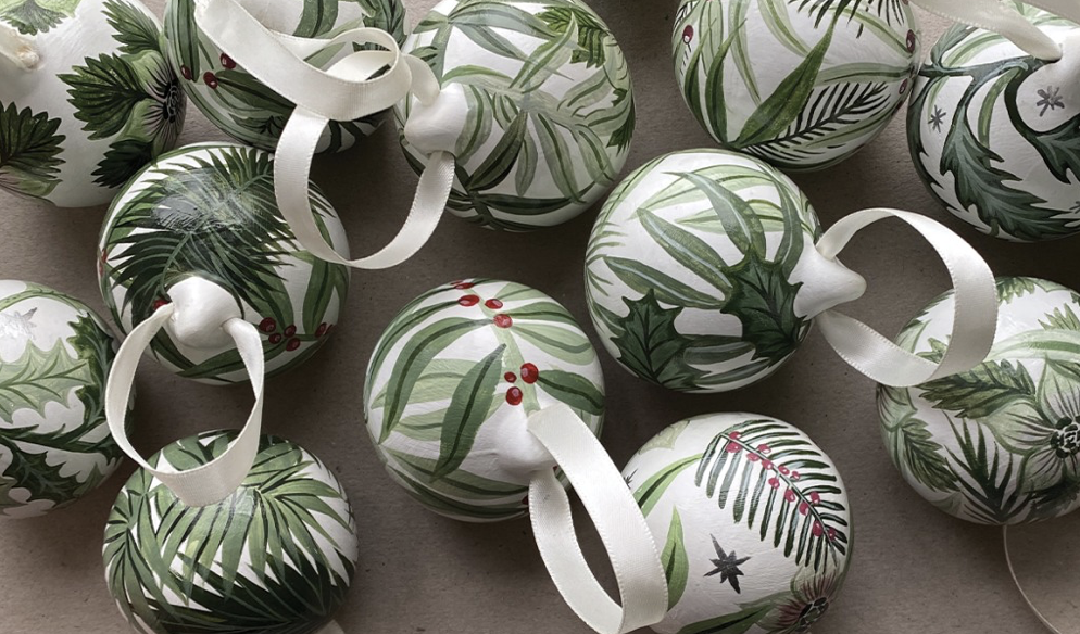 Elle Morse Bauble Sip & paint