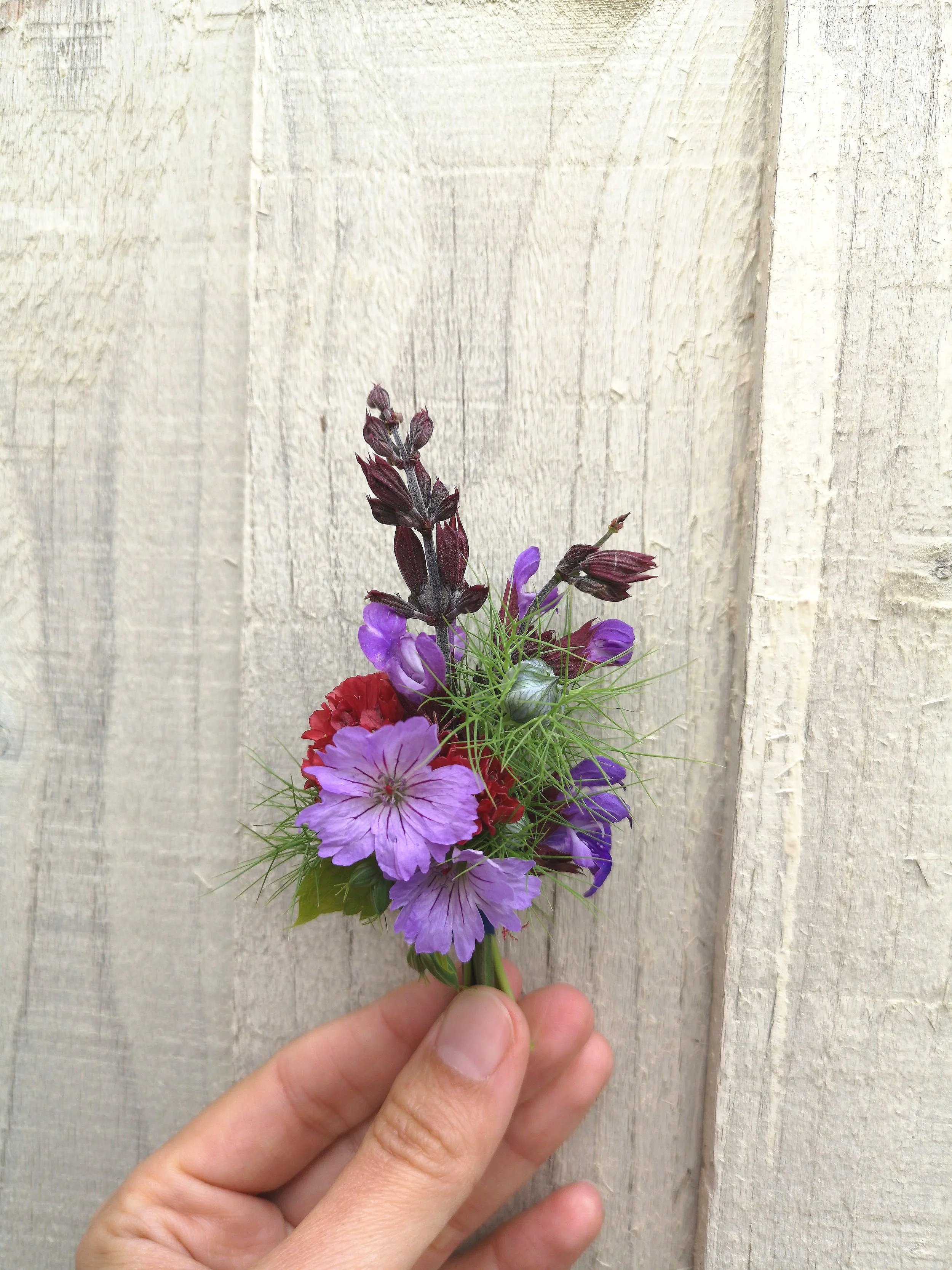 Boutonniere+british+flowers+for+liverpool+elopement.jpg