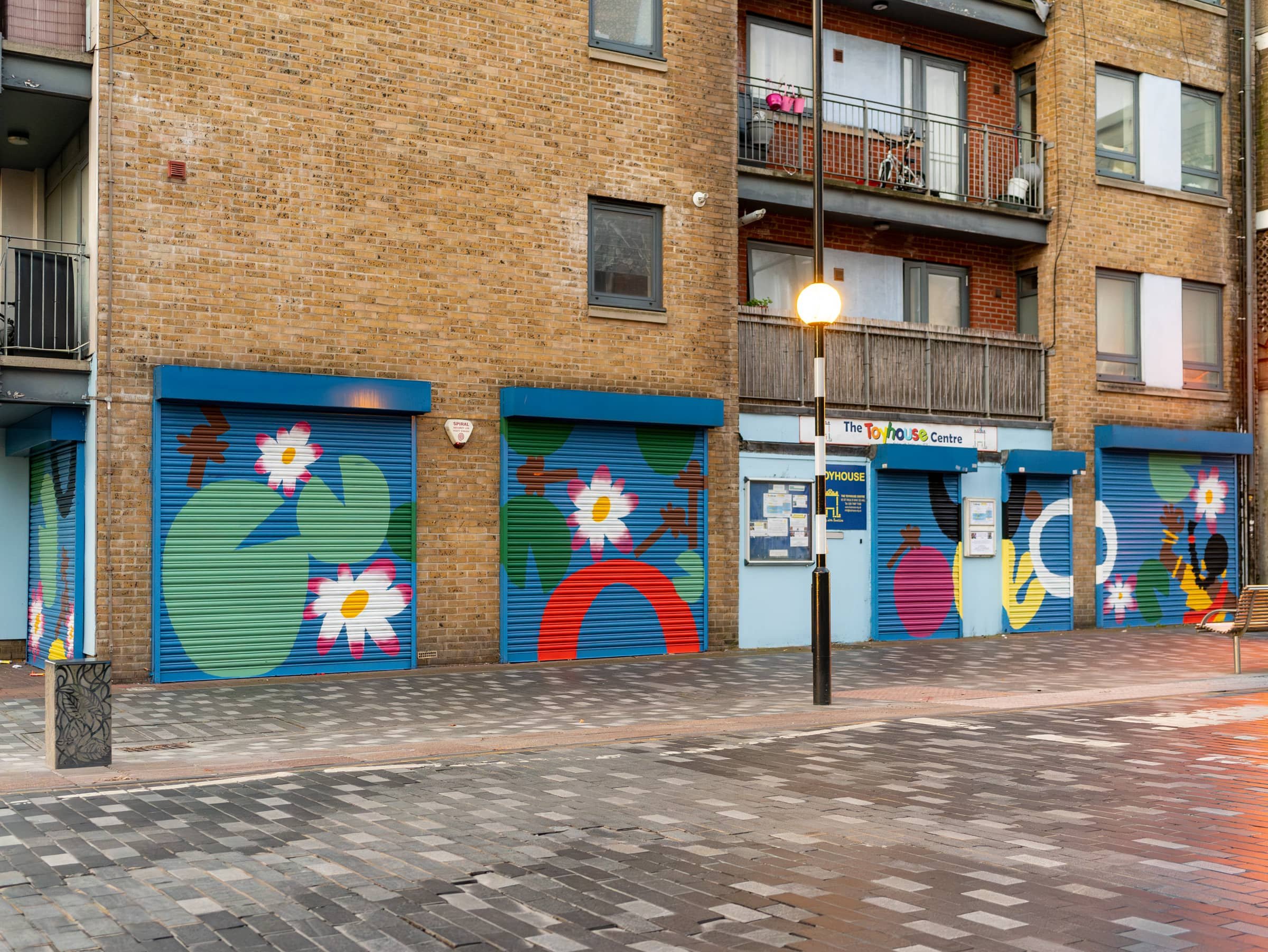 AT062_werdna_london-mural-festival-12.jpg