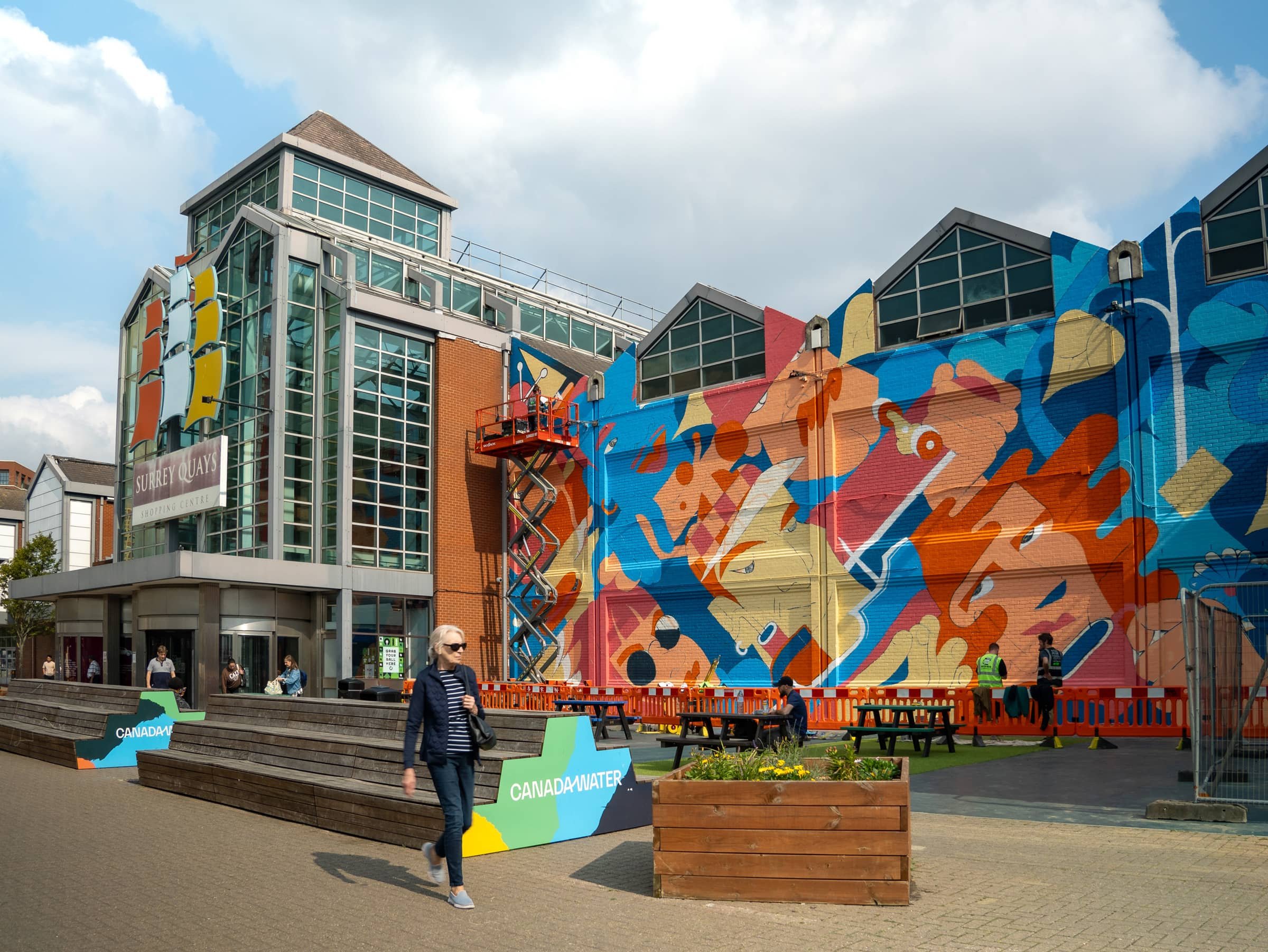 AT016_tea-jurisic_london-mural-festival-14.jpg
