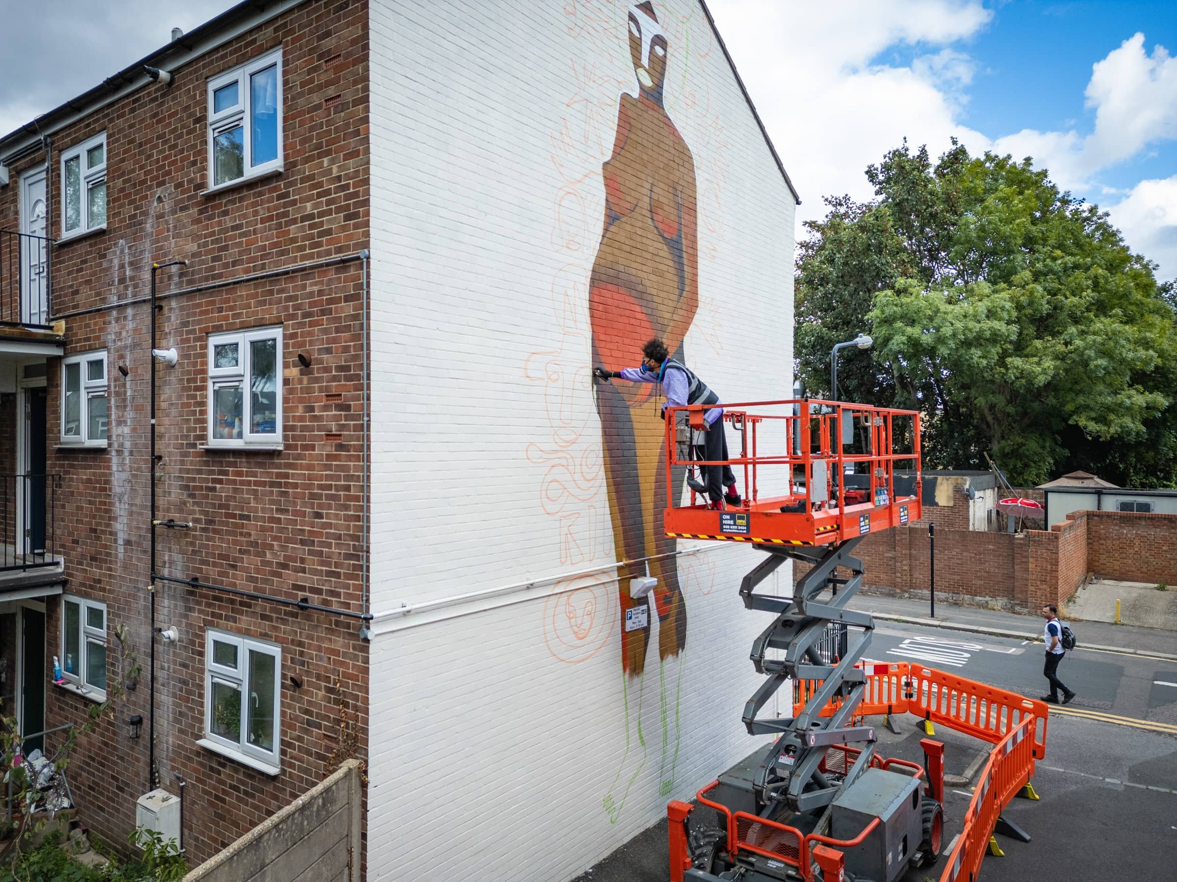 AT059_rimon-guimaraes_london-mural-festival-12.jpg