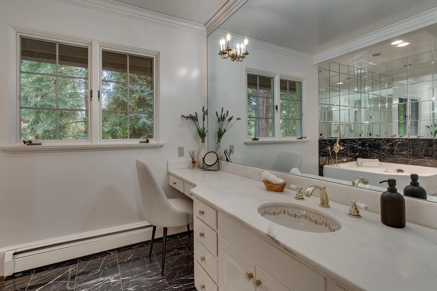 023-016-primary_bathroom-1500x1000.jpg