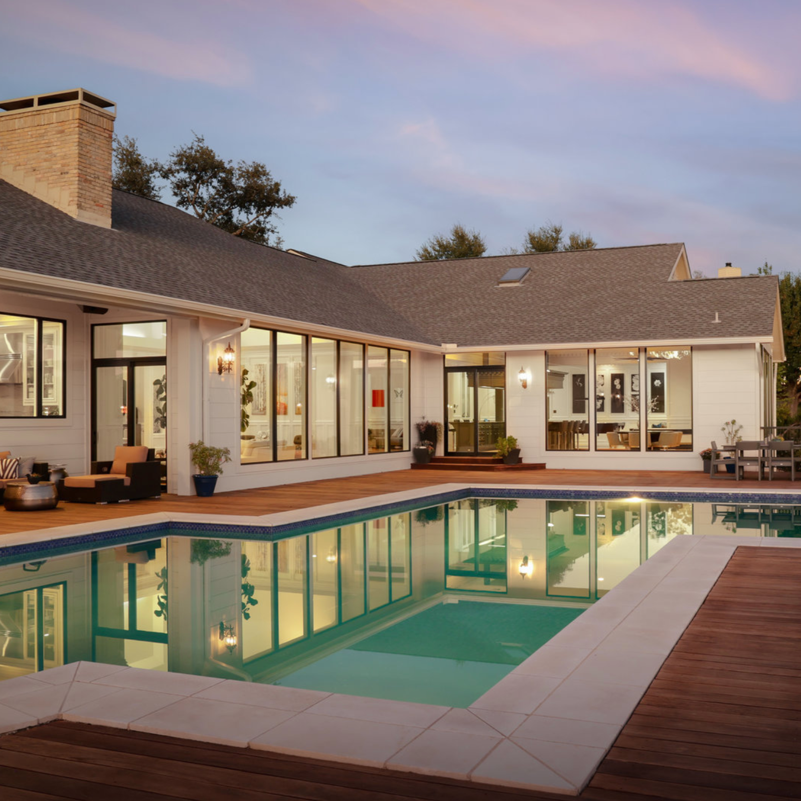 5 BEDS | 8 BATHS | 9,829 SQ. FT. $3,750,000