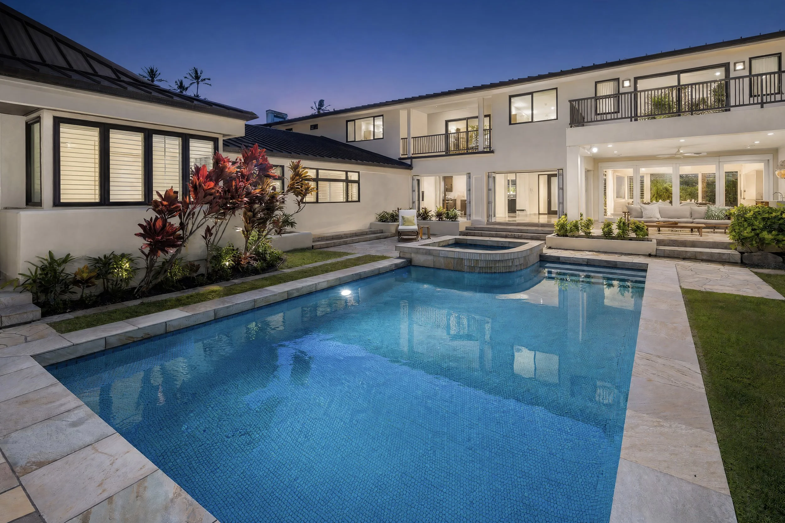 6 BEDS | 6 BATHS | 6,254 SQ. FT. | $8.950,000